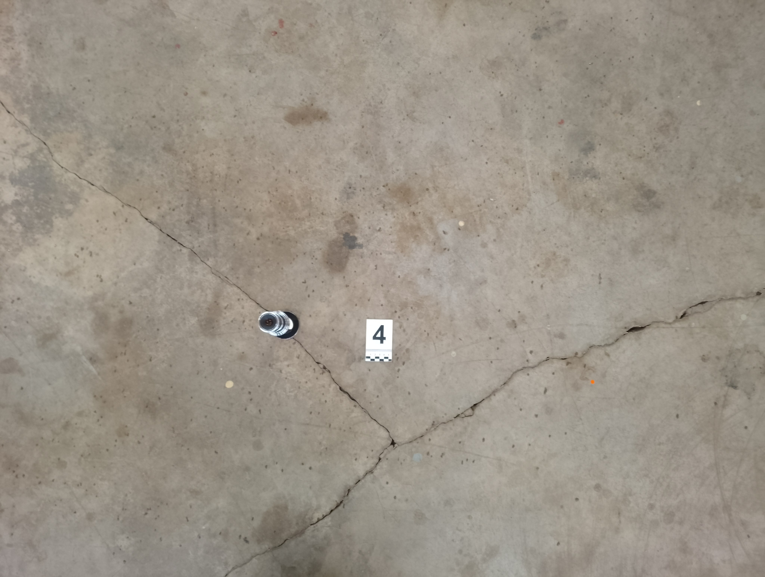 Георадиолокационное (георадарное) обследование полов ангара. Ультразвуковое и георадарное обследование бетонных и железобетонных конструкций в Москве и МО