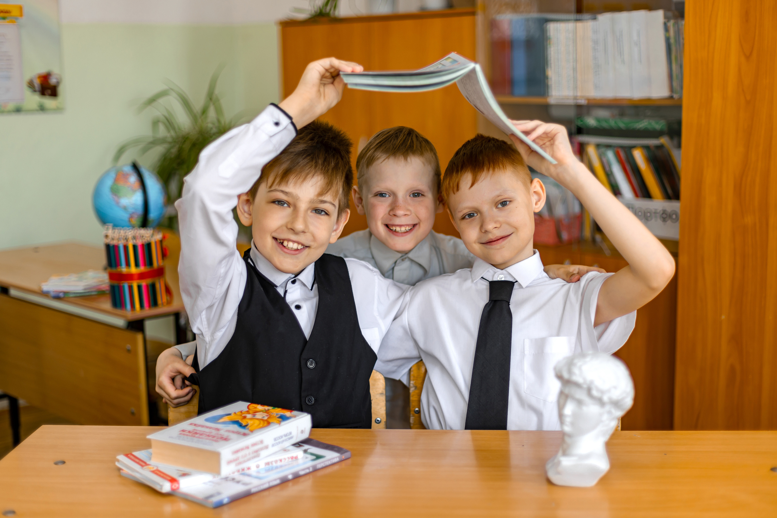 выпускной альбом Чита, фотограф Чита, школьный фотограф Чита, выпускной Чита, 4 класс выпускной, школьный портрет, школьная фотосессия, выпускной альбом для 11 класса, выпускной альбом для 9 класса, выпускной альбом для 4 класса, выпускной альбом для детского сада