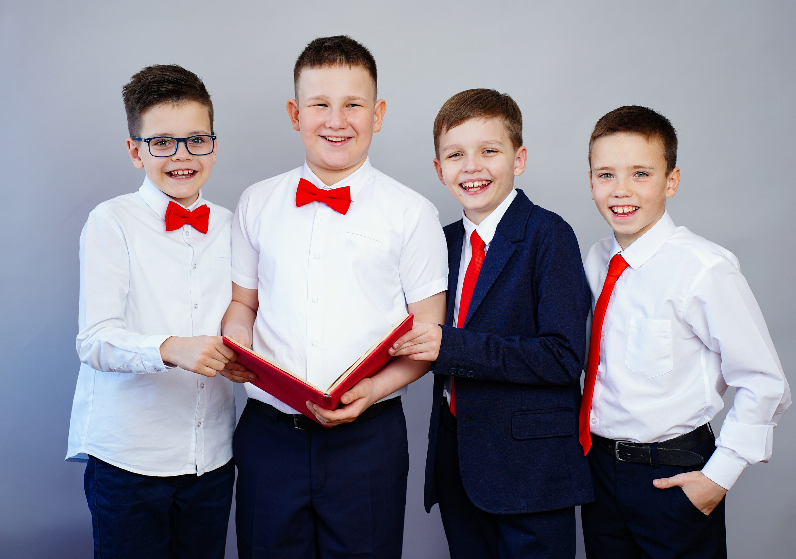 MEMENTO.Выпускные альбомы, школьные, юбилейные и другие книги. Ростов-на-Дону