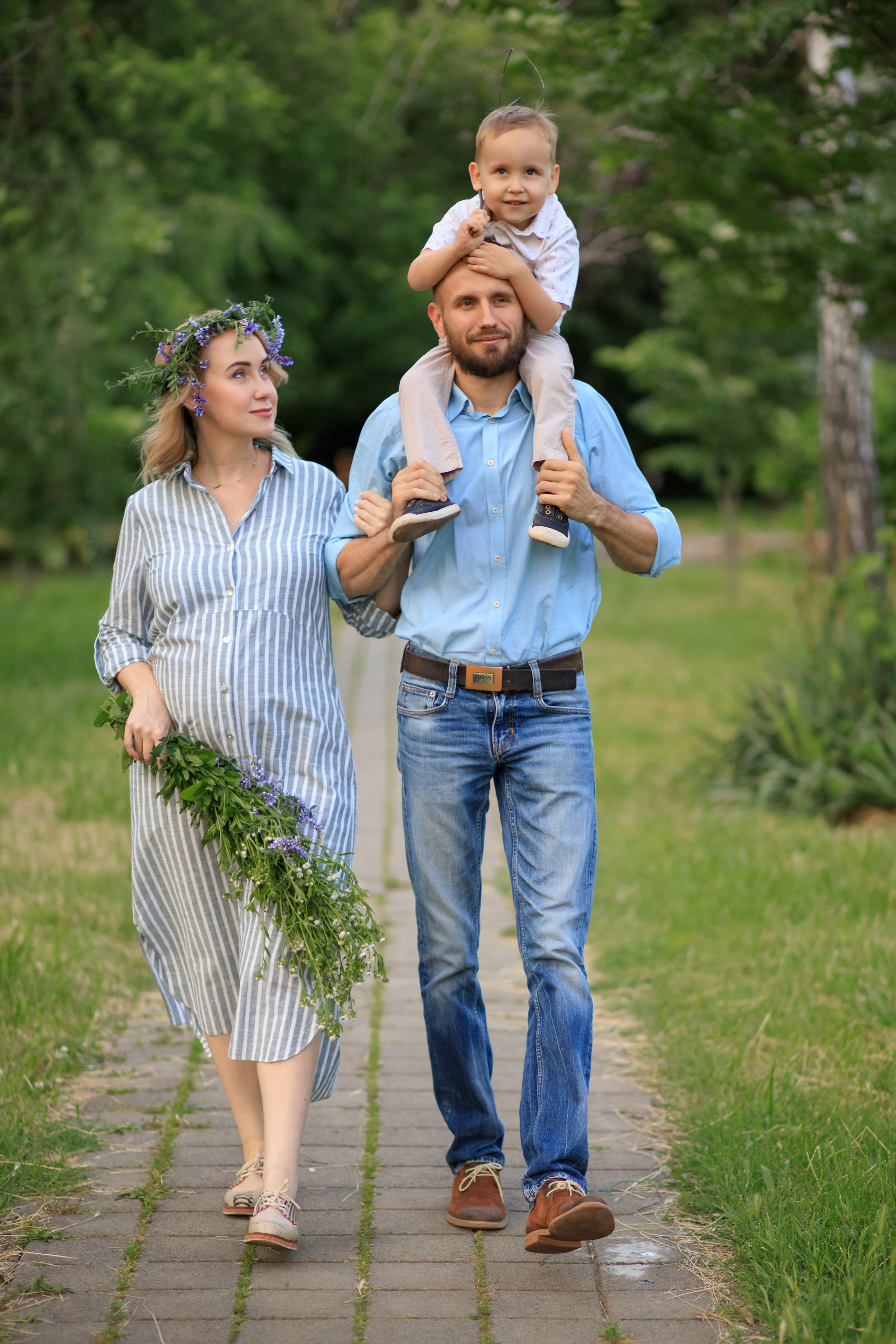 Фотосессия Германа, Елены и Арсения в Чистяковской Роще. Семейный и детский фотограф в Краснодаре Лафета Алена