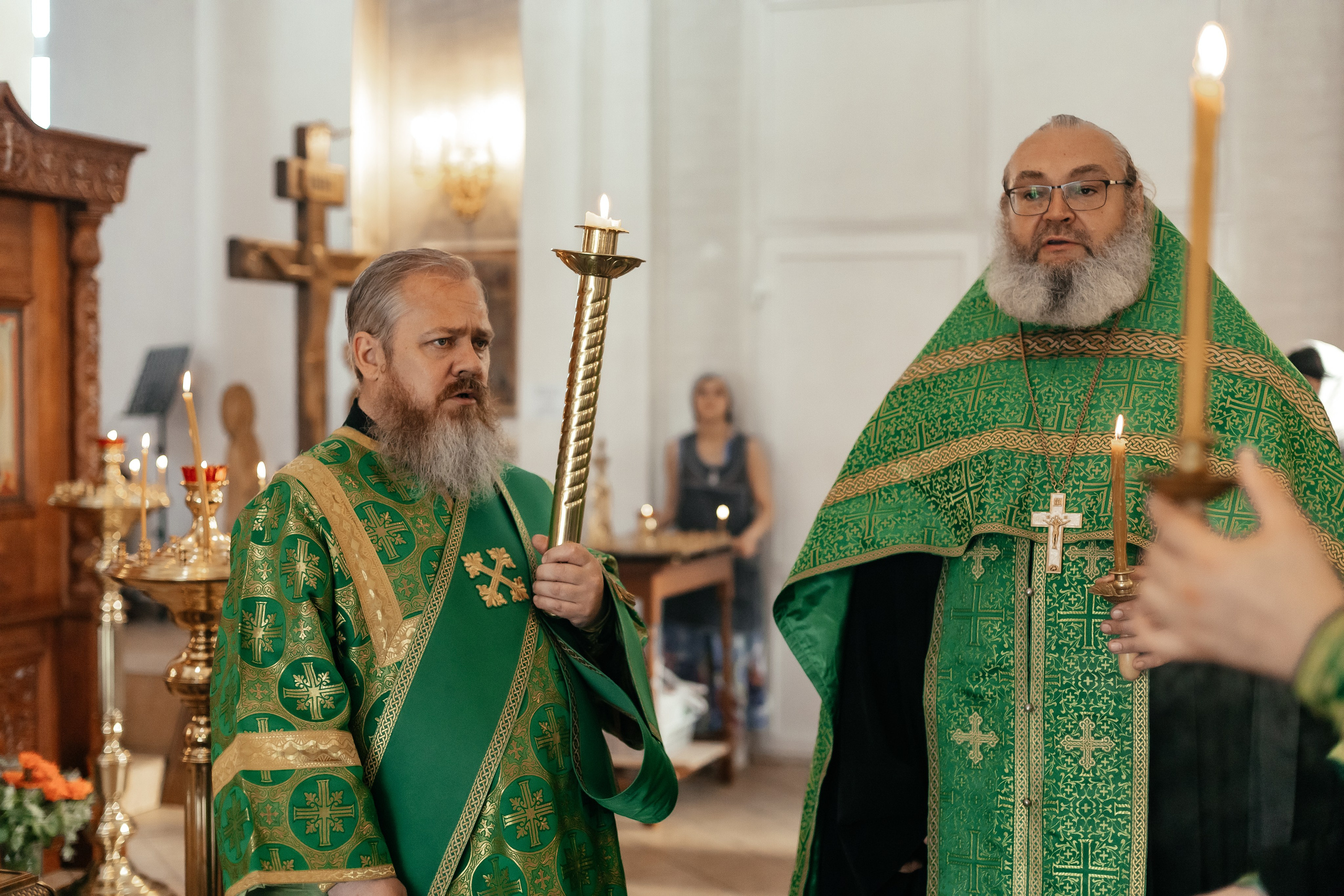 В Спасский храм принесен ковчег с мощами блгвв. кн. Петра и Февронии. Саратовское Северо-Западное благочиние
