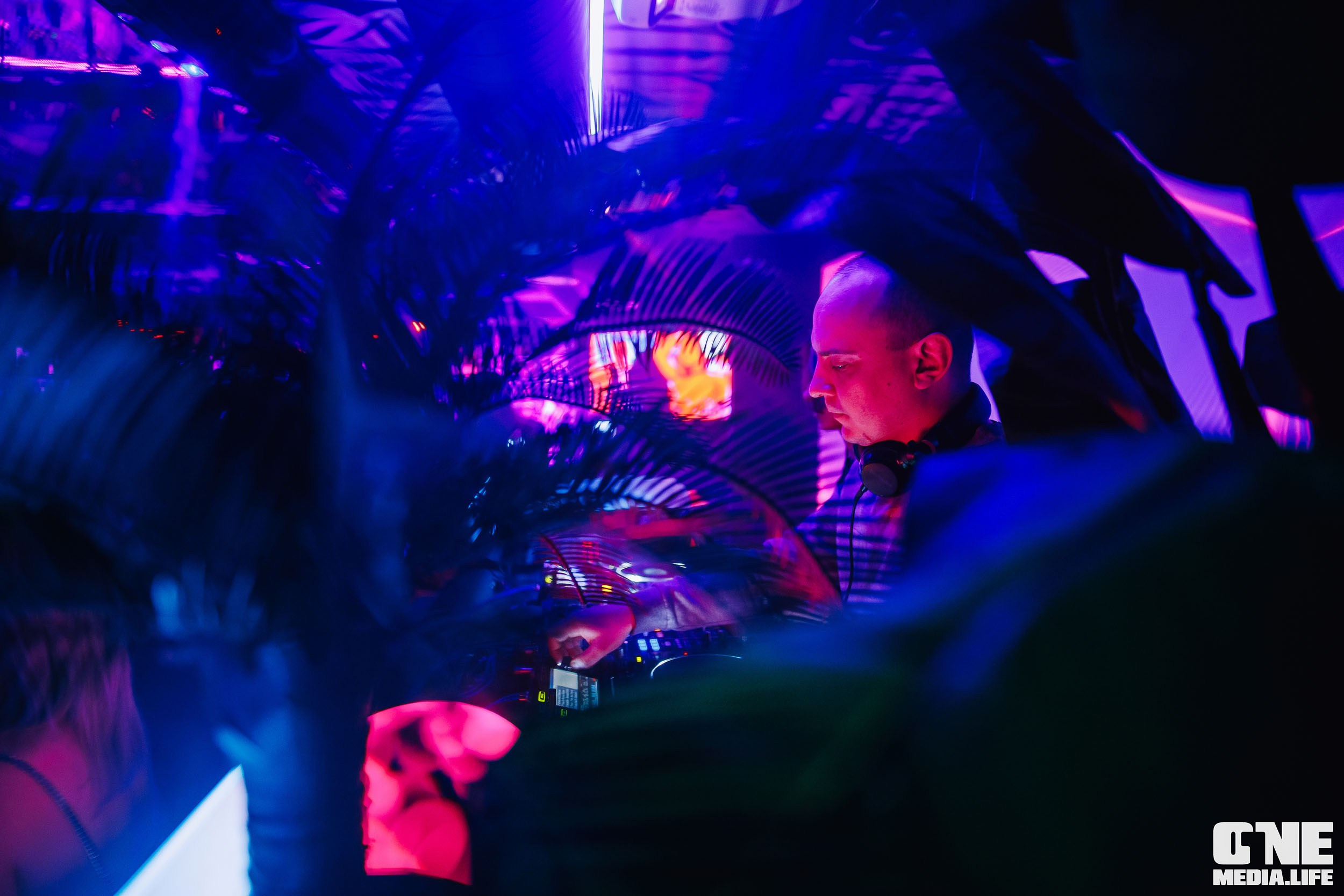 Dj Alexey Viper в Nisha. One Media Life: фоторепортажи, фотоотчеты с мероприятий и заведений