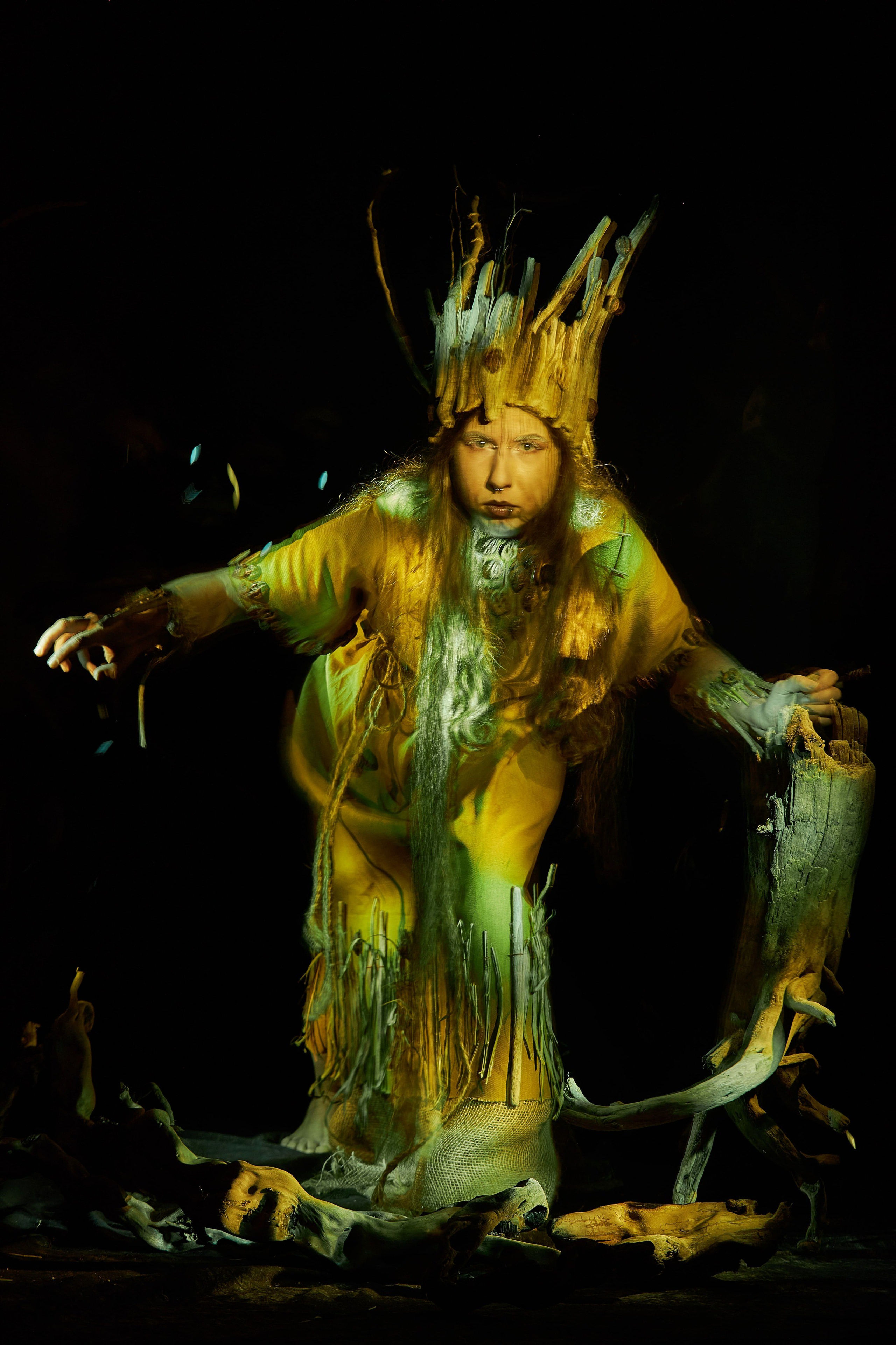 ЛЕСНЫЕ БОГИ. ФОТОПРОЕКТ. Художник, преподаватель дизайна, начинающий сценограф и режиссёр во Владивостоке