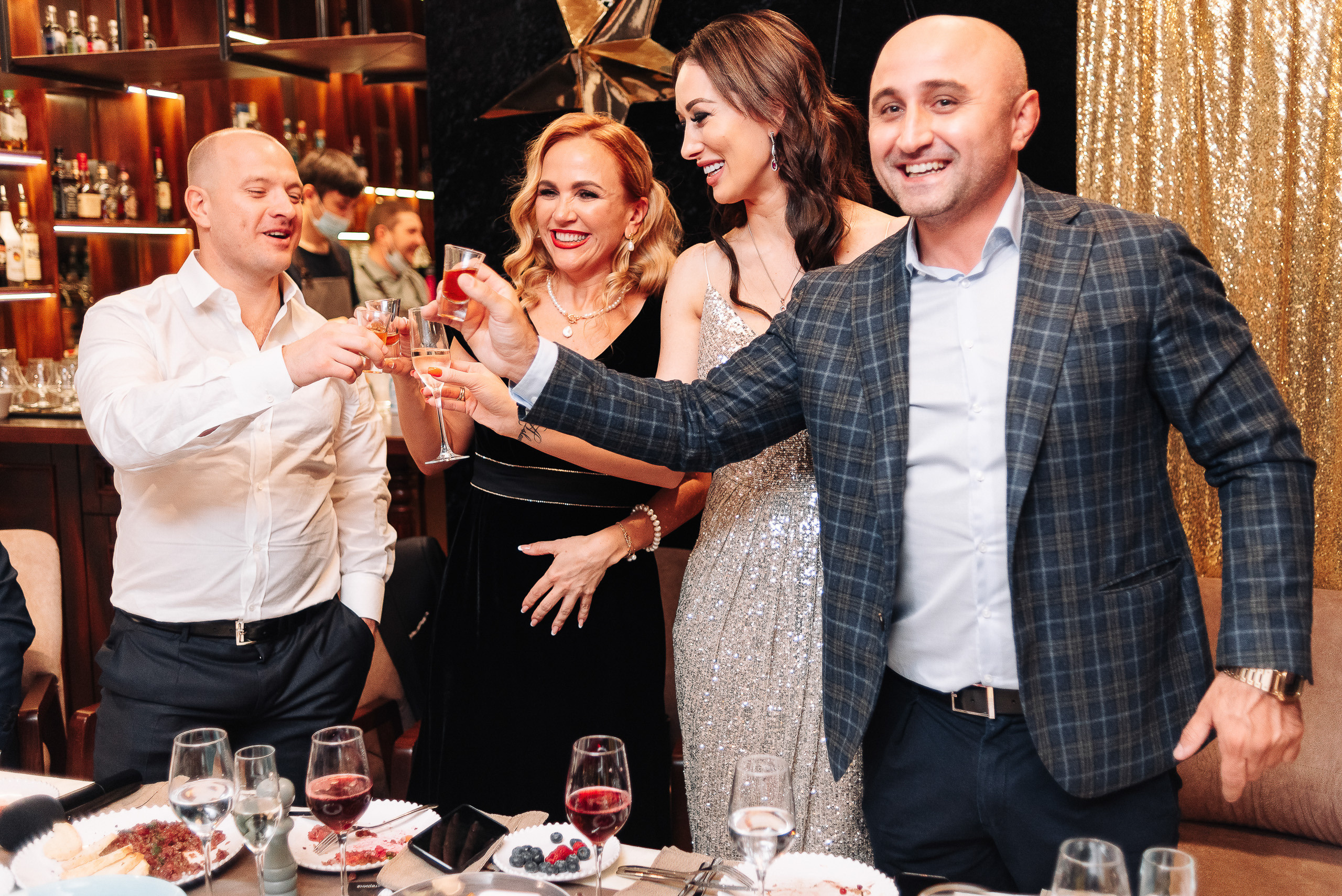 День рождения у Антона. Фотограф Александр Бурдин