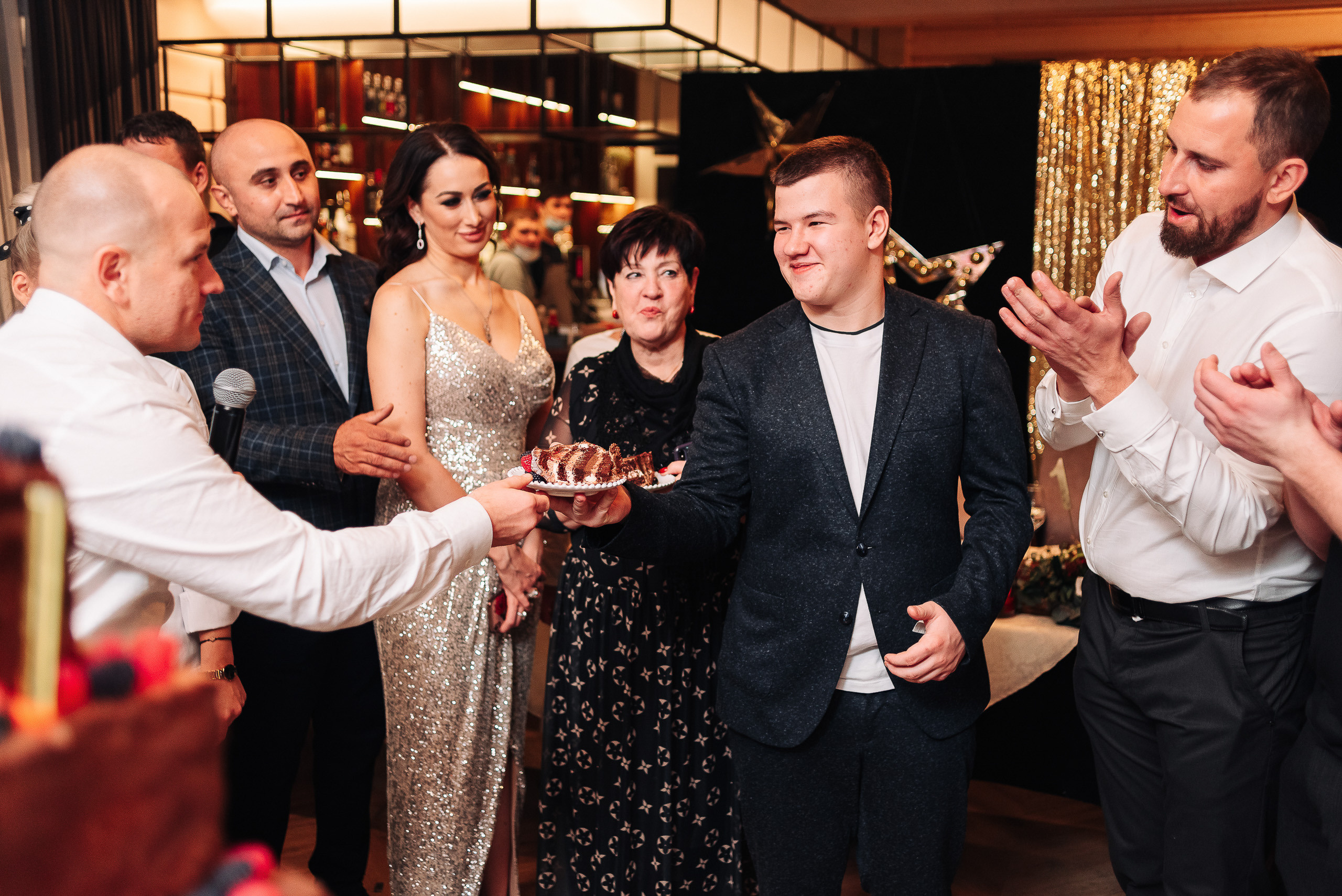 День рождения у Антона. Фотограф Александр Бурдин