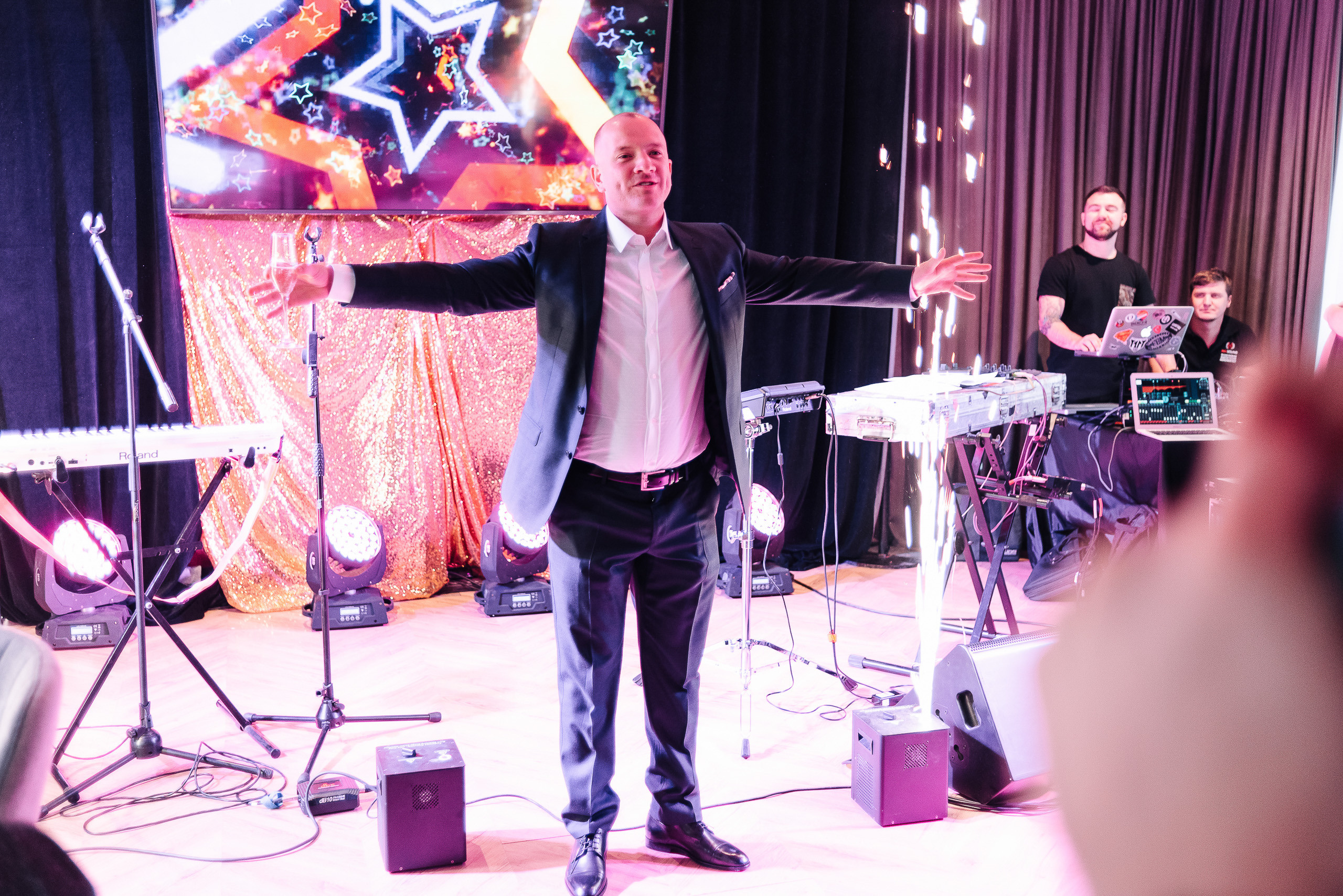 День рождения у Антона. Фотограф Александр Бурдин