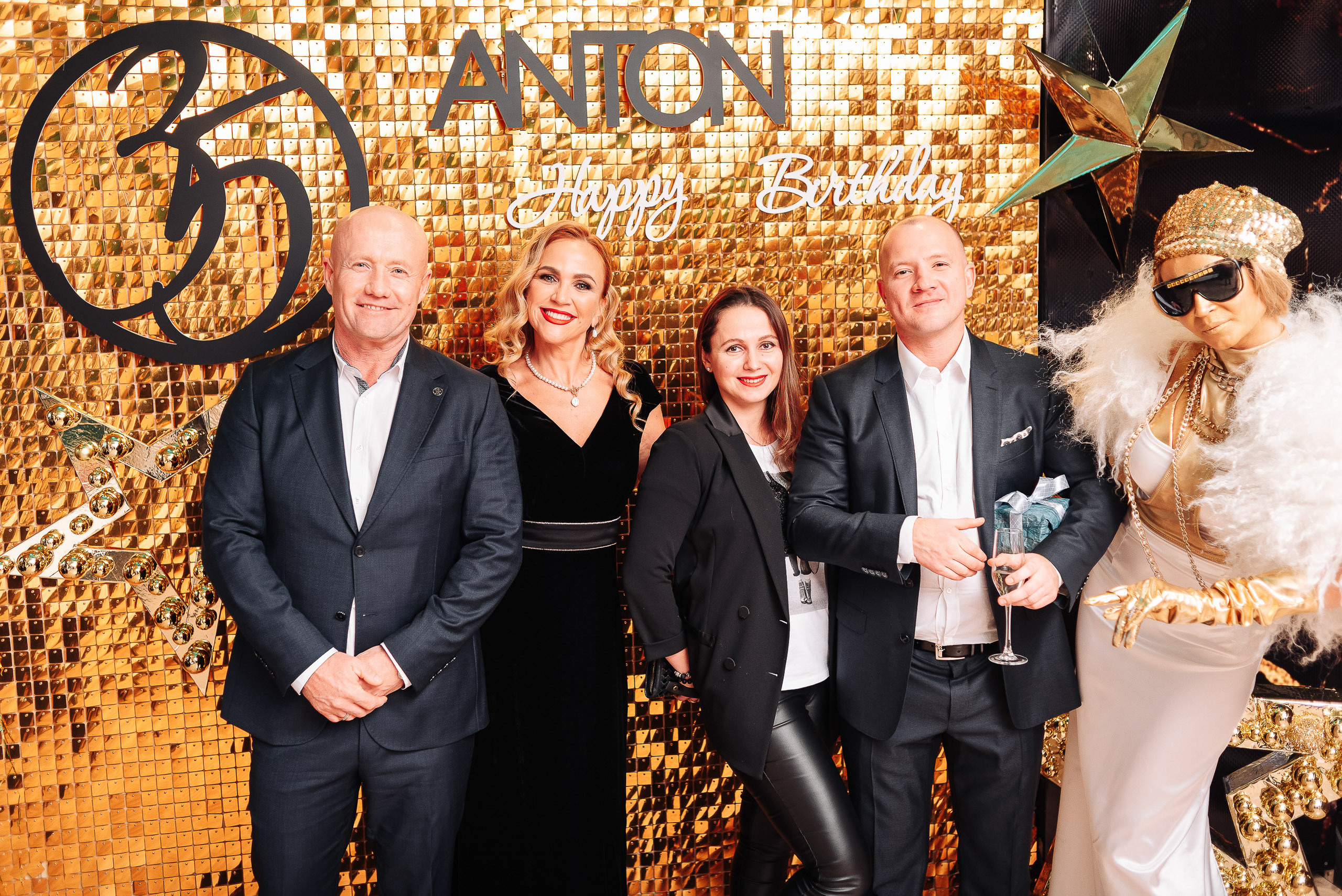 День рождения у Антона. Фотограф Александр Бурдин