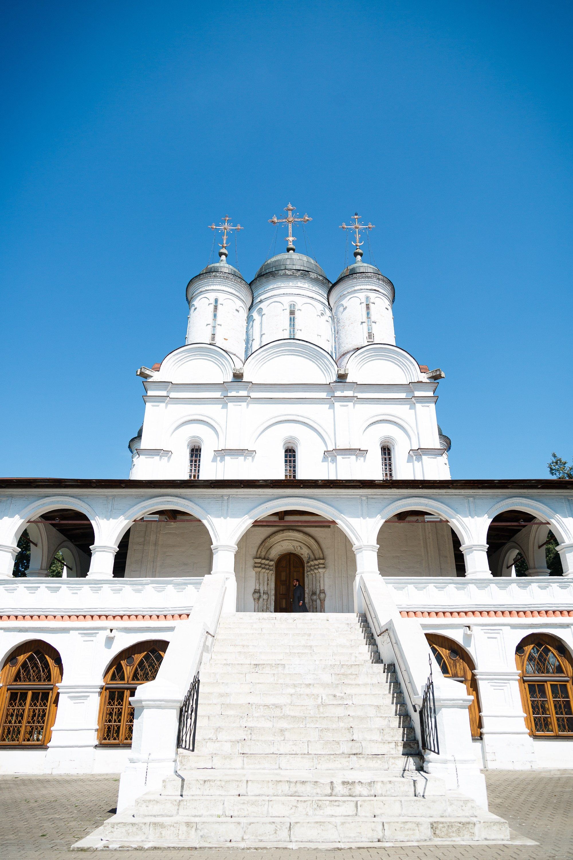 Венчание в Больших Вязёмах: фотограф в Преображенском храме | Запечатлейте свою любовь