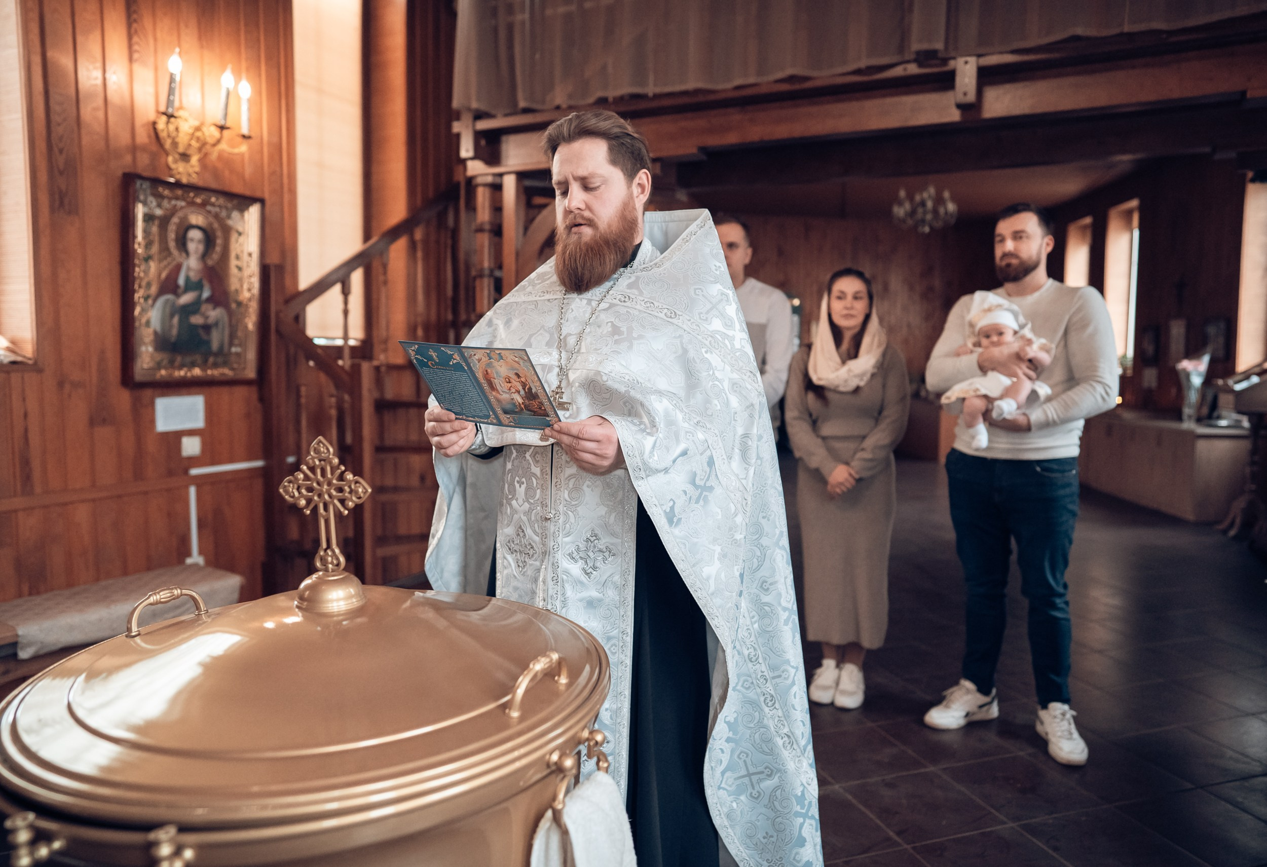 Крещение в храме Блж.Ксении Петербургской Севастополь. Церковный фотограф Севастополь