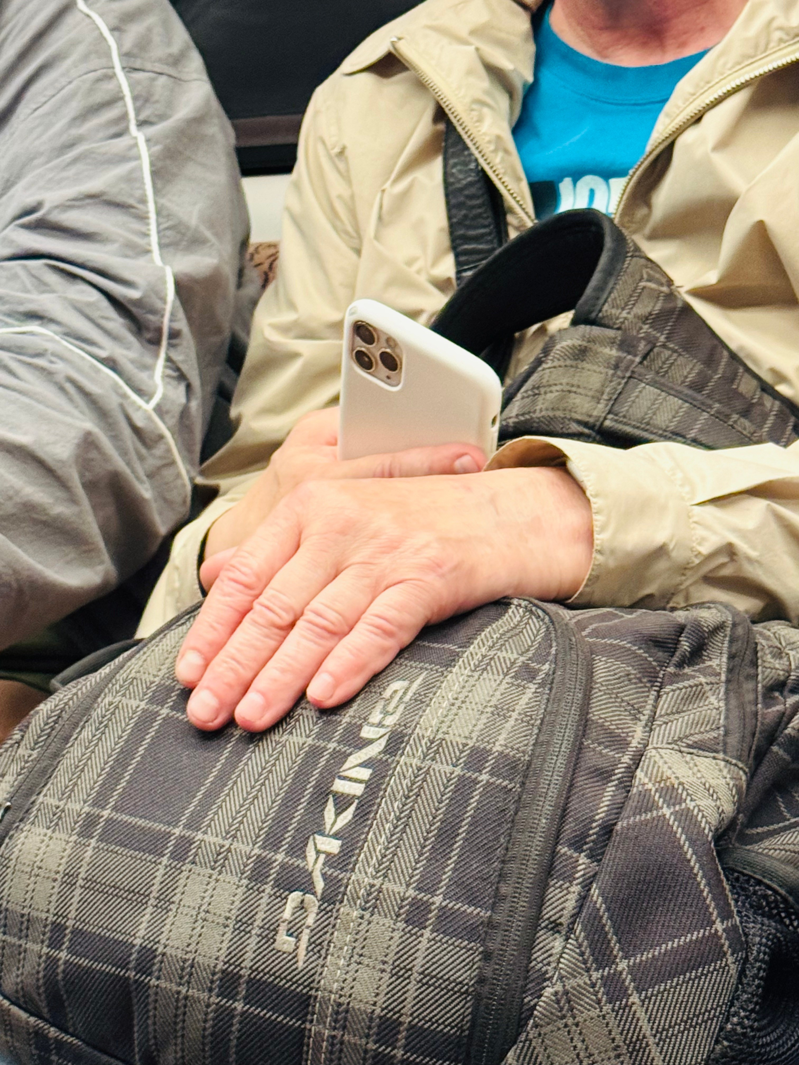 #руки_незнакомцев. Главная