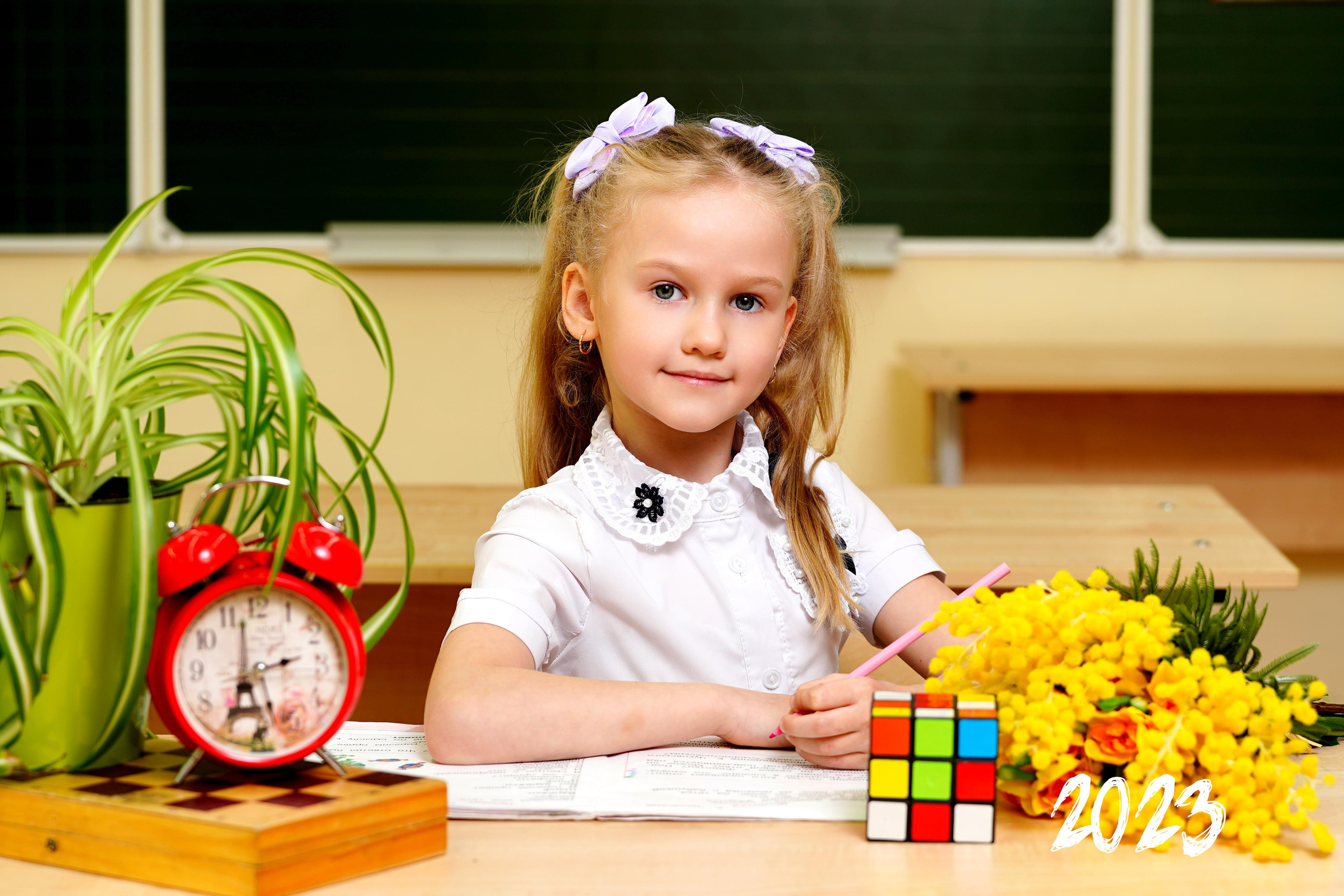 MEMENTO.Выпускные альбомы, школьные, юбилейные и другие книги. Ростов-на-Дону