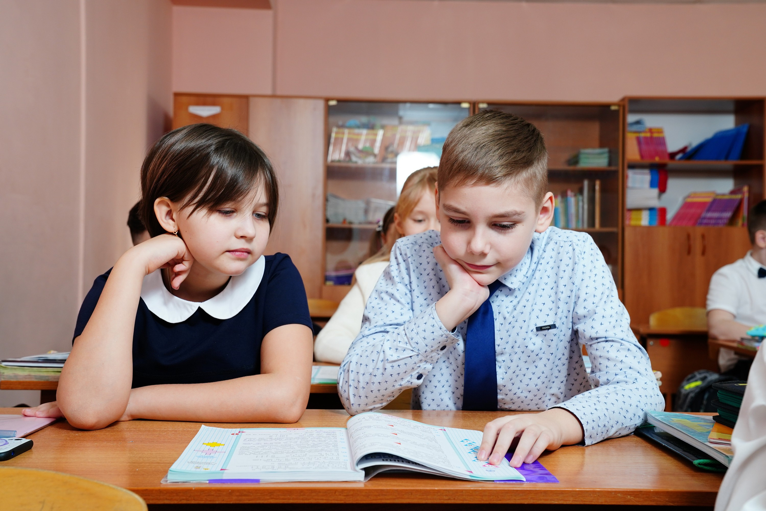 MEMENTO.Выпускные альбомы, школьные, юбилейные и другие книги. Ростов-на-Дону