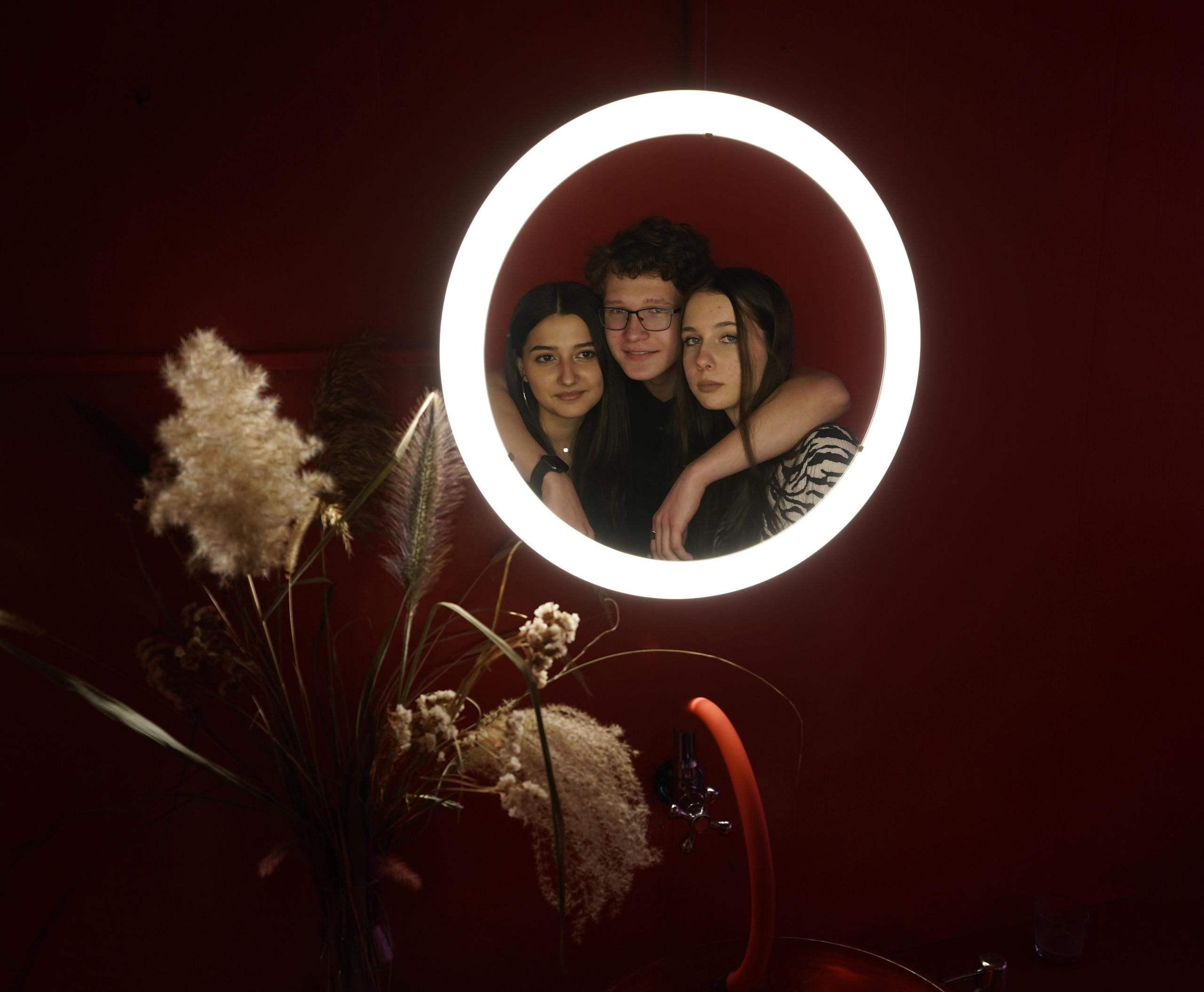 MEMENTO.Выпускные альбомы, школьные, юбилейные и другие книги. Ростов-на-Дону