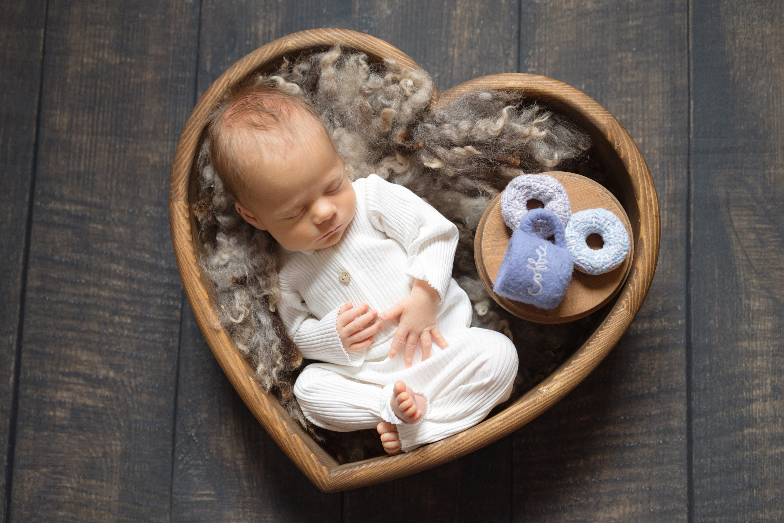 Фотограф новорожденных с выездом Красноярск