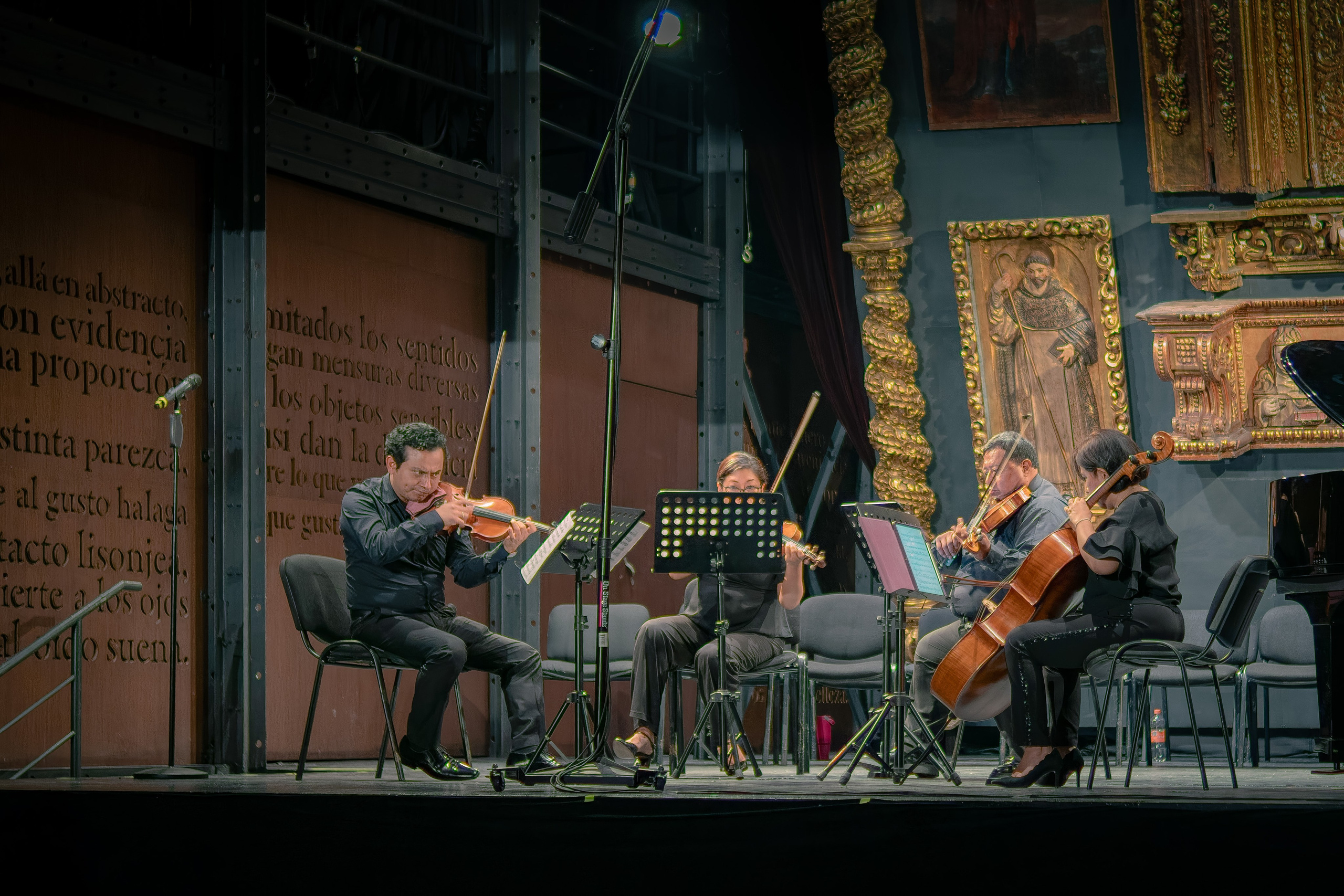 Tribute to Sor Juana Inés de la Cruz. CDMX Photography | Alex Klenin| Portrait & Event Photographer