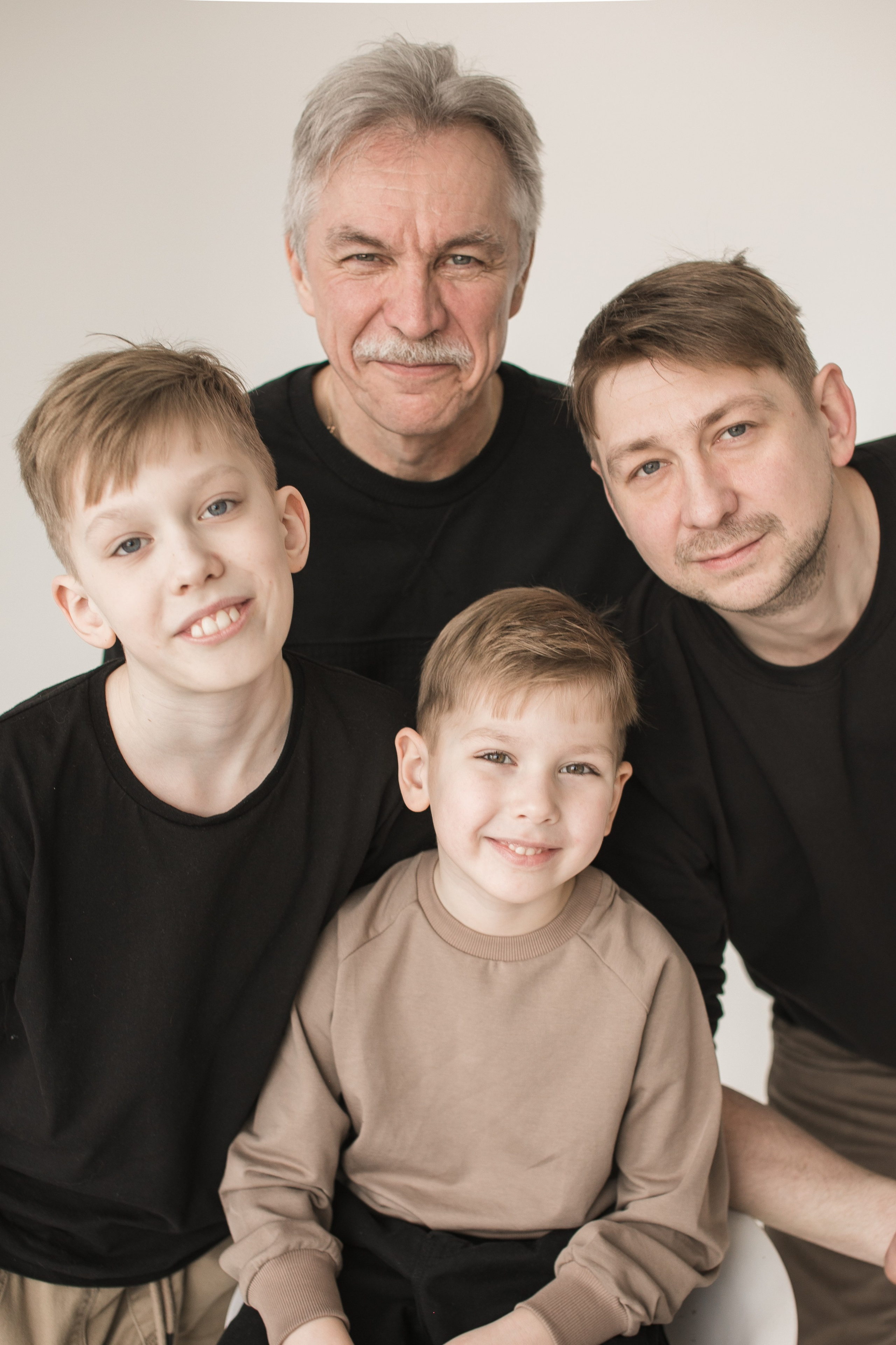 Пример фотосессий на циклораме. Семейный фотограф в Москве Домодедово Московцева Алина