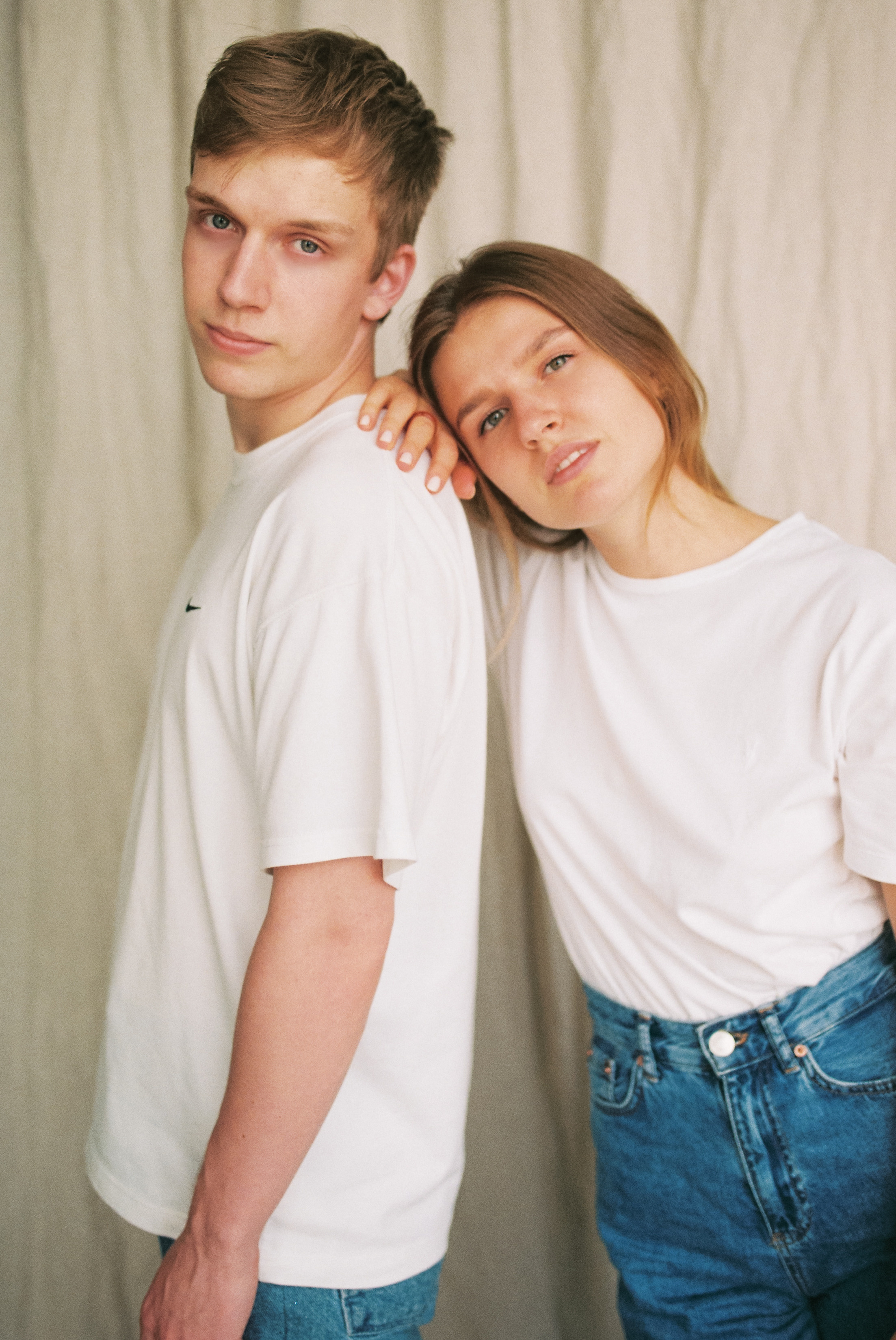 Family. Film photographer in Los Angeles Anastasiya Pankova