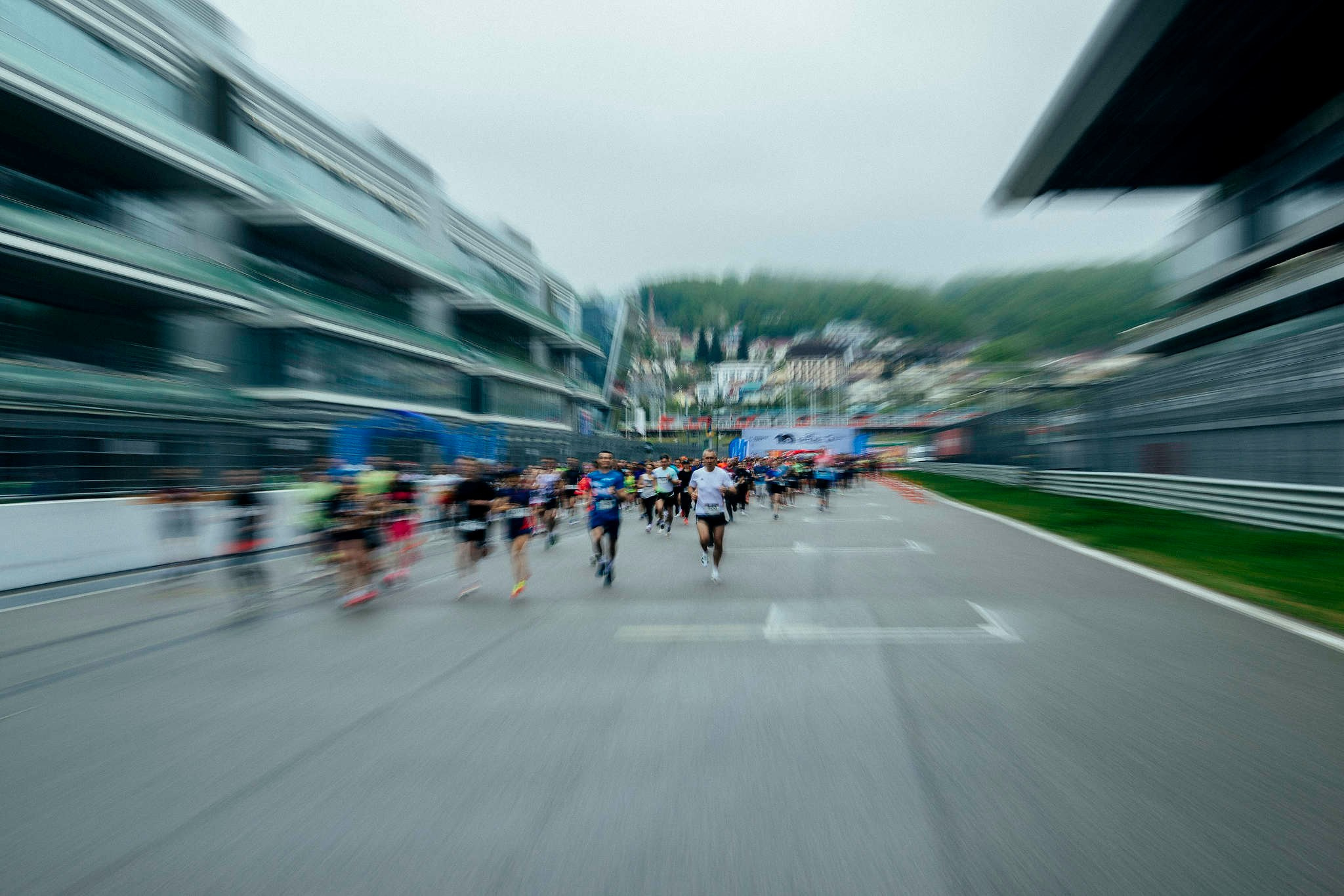 Съемка забега и марафона на RAY Сириус Автодром 2025. Фотограф Михаил Мордасов, Сочи. Мероприятия, портреты, спорт, репортаж