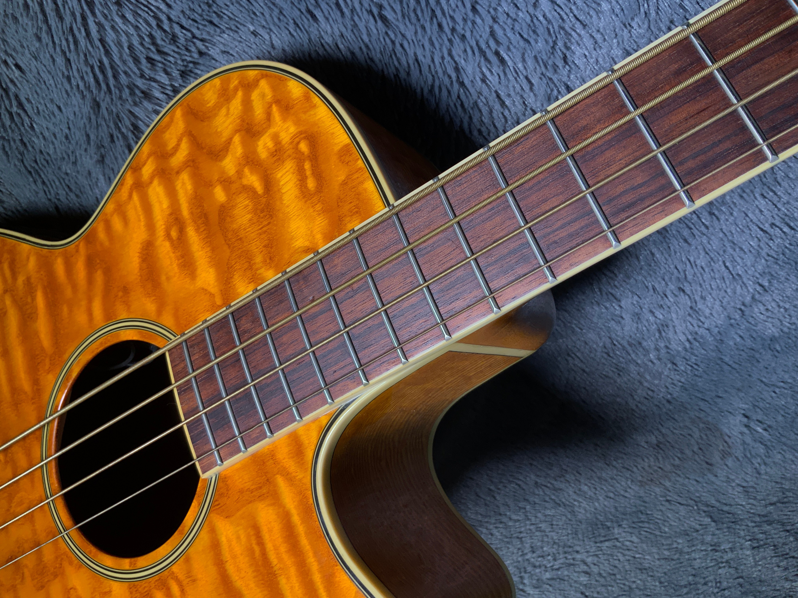 Zenn ZB22CE Hand Crafted Acoustic Bass by Classic Pro