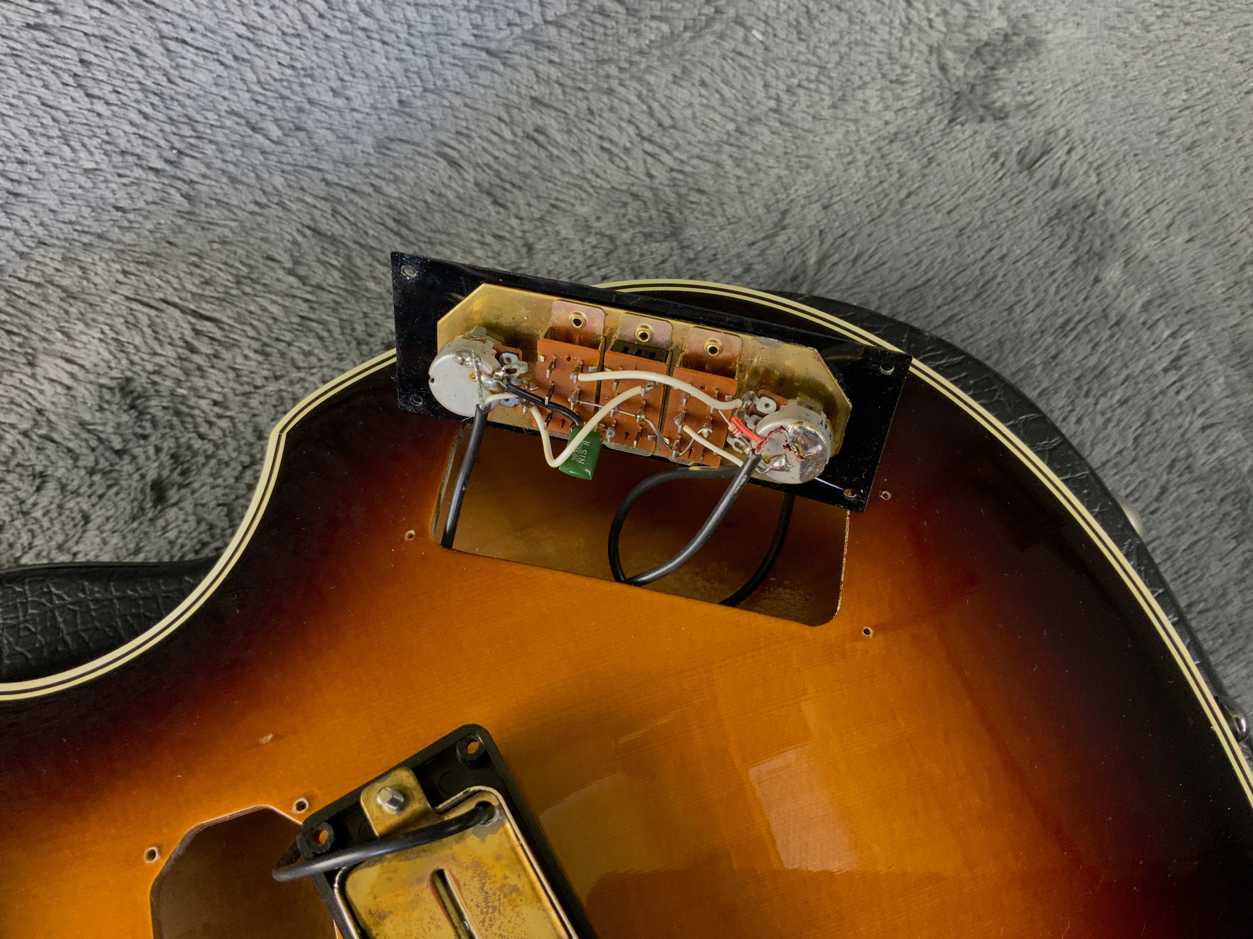 Greco Violin Bass VB-90