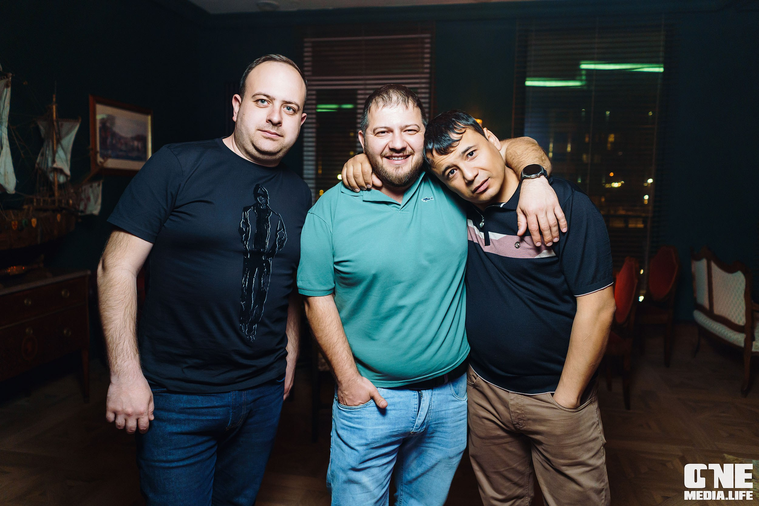 Фоторепортаж из караоке-клуба Белгравия. One Media Life: фоторепортажи, фотоотчеты с мероприятий и заведений