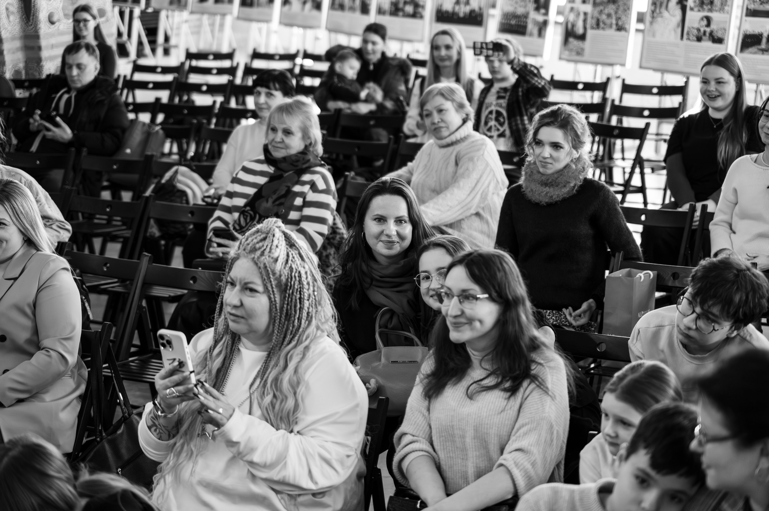 Репортажная съемка, съемка мероприятия, проект factor.by, финалист factor.by, Шамхал Хачатурян, Ибрагим Карасов, фактор бай, фотограф Ольга Шаповалова, съемка фанатов, минск, беларусь