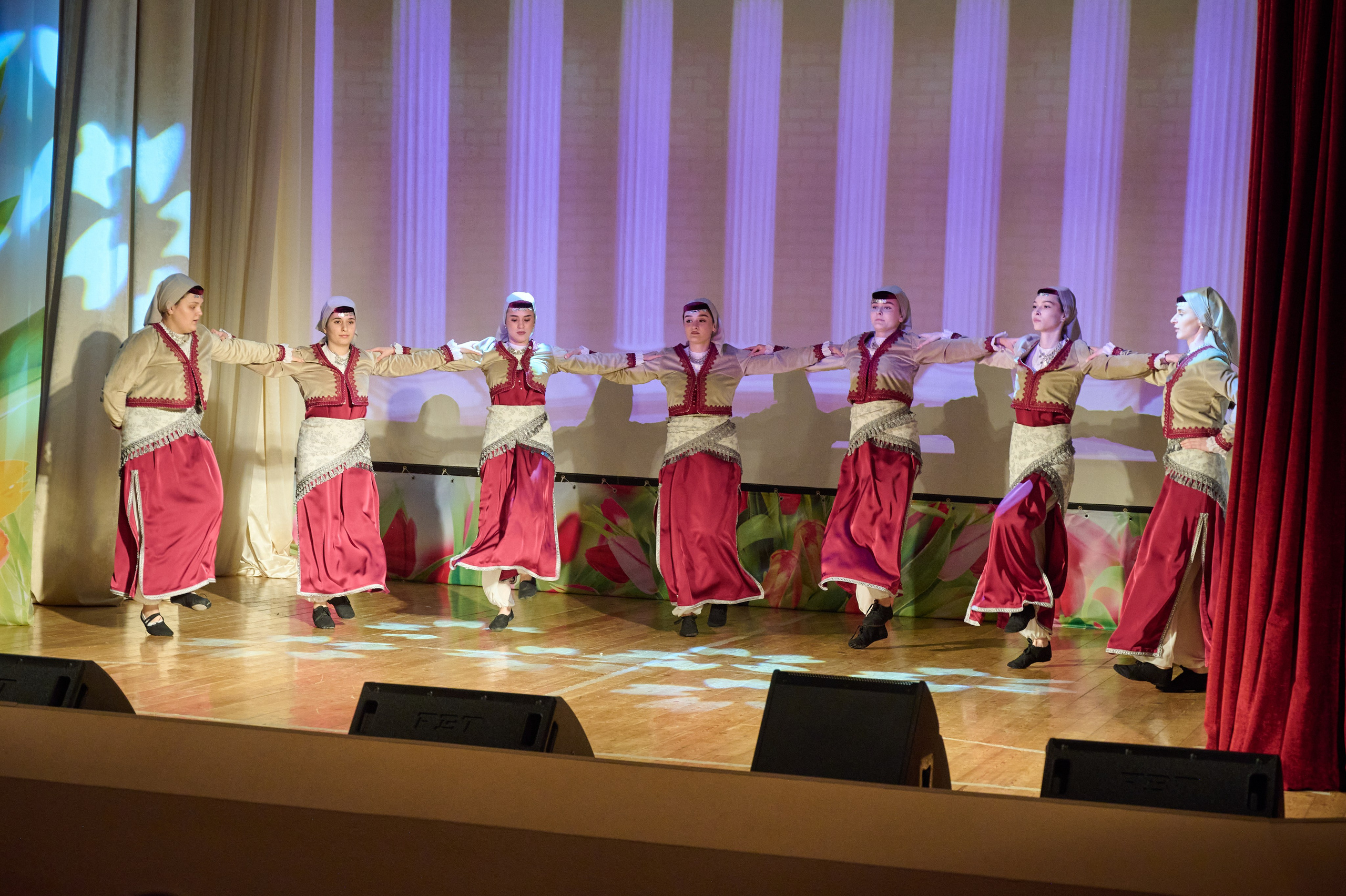 8 марта ДК Кабардинка. Жизнь курорта Кабардинка в фотографиях