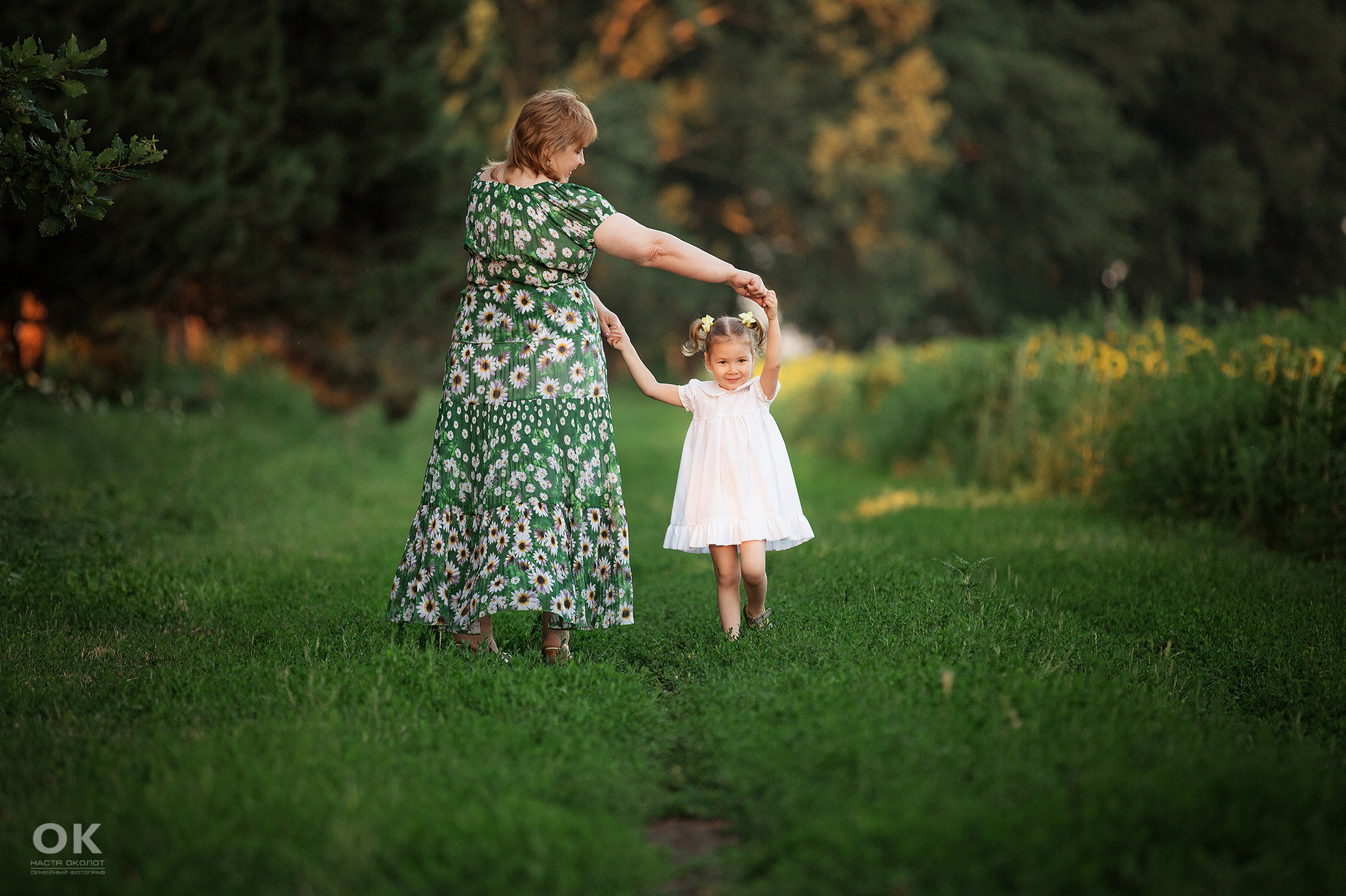 Семейная фотосессия в подсолнухах