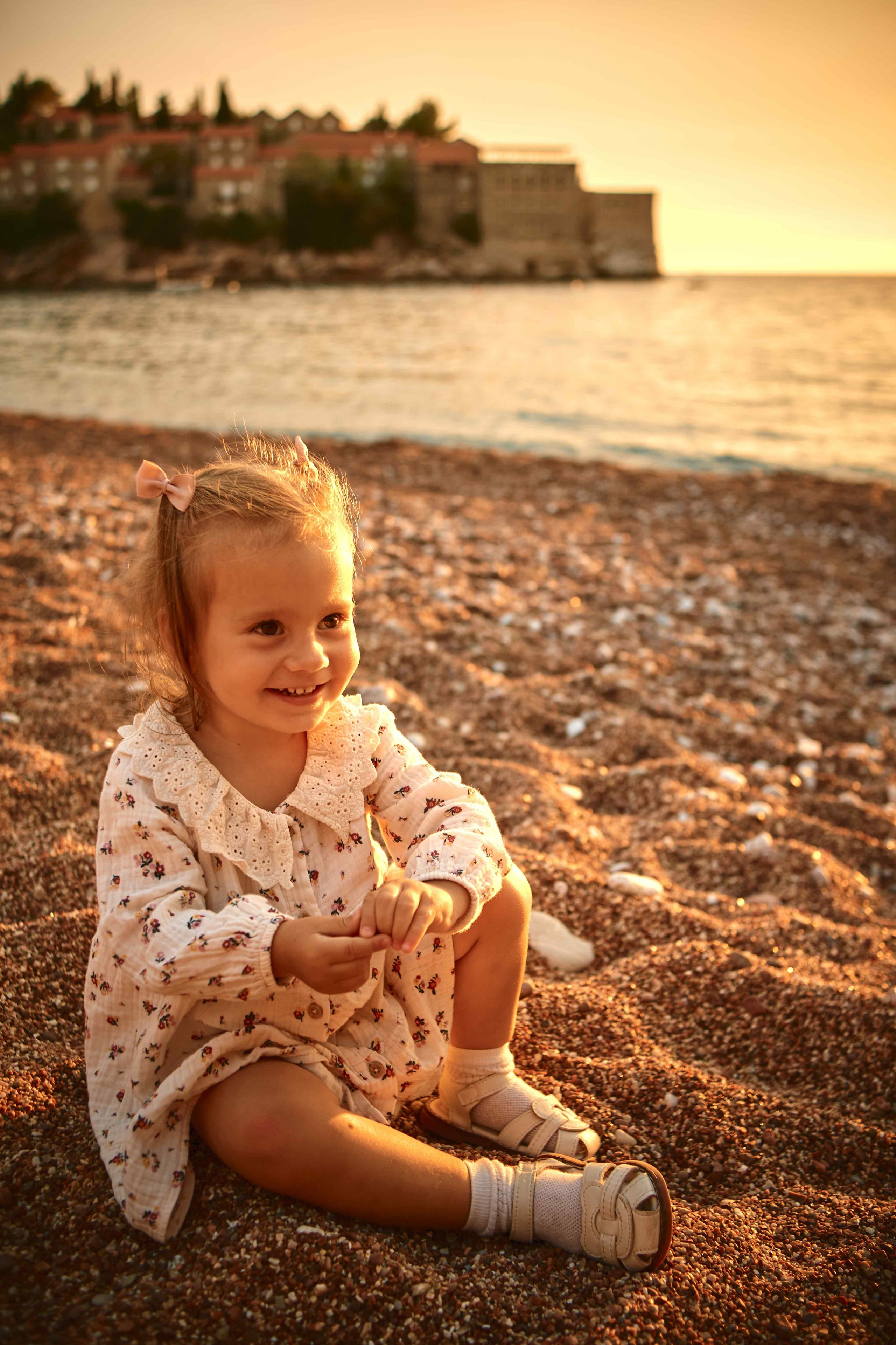 Семейная фотосессия в Черногории | Свети Стефан | 5 лет свадьбы — фотограф Эля Станевская