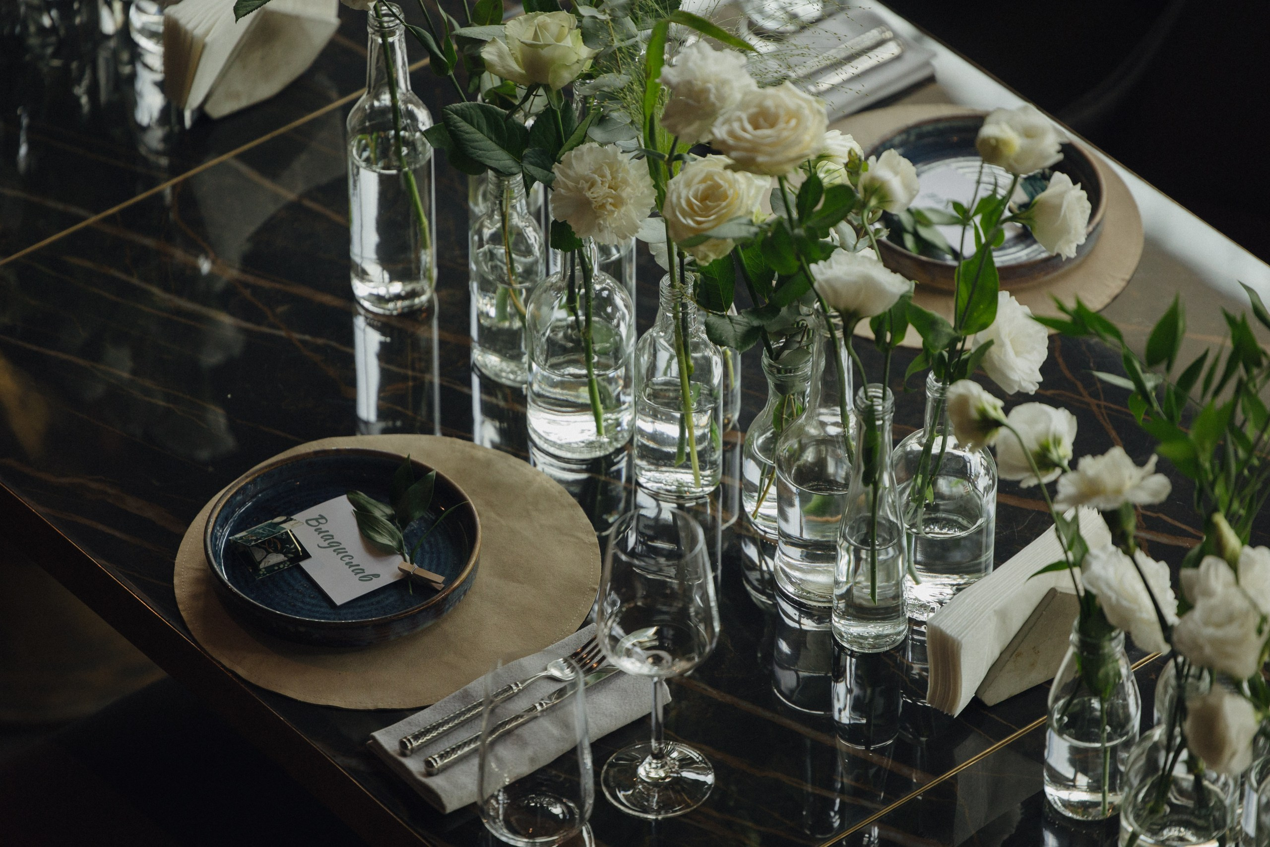 Организация свадьбы, корпоратива, юбилея на веранде в Якушево. Банкетный зал Веранда в Якушево у озера для свадеб, юбилеев, корпоративов. Официальный сайт