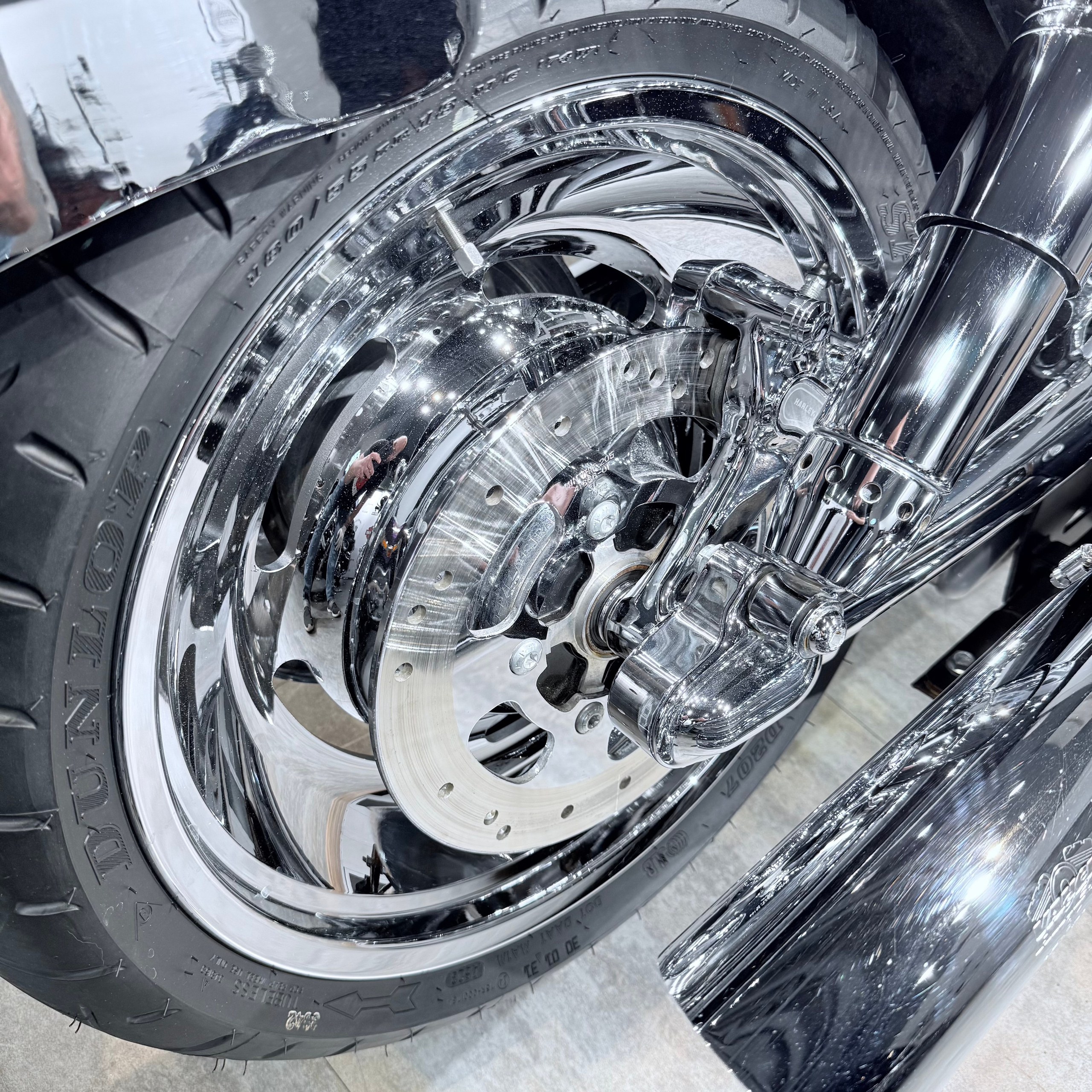 Купить Harley-Davidson 2002 V-ROD Chrоmе Limited Еditiоn (Softail/Dyna) — подробнее на сайте. Hello Davidson, Москва. Только хорошие мотоц