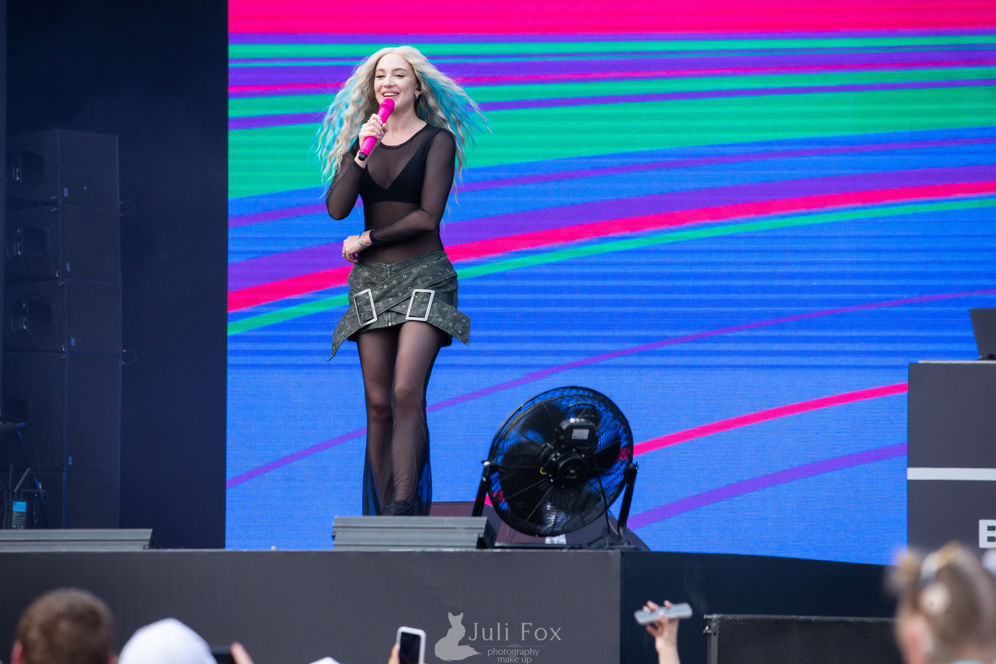 Репортажная фотосъемка во Владивостоке. Портретный, свадебный, репортажный фотограф во Владивостоке Юлиана Джули Фокс