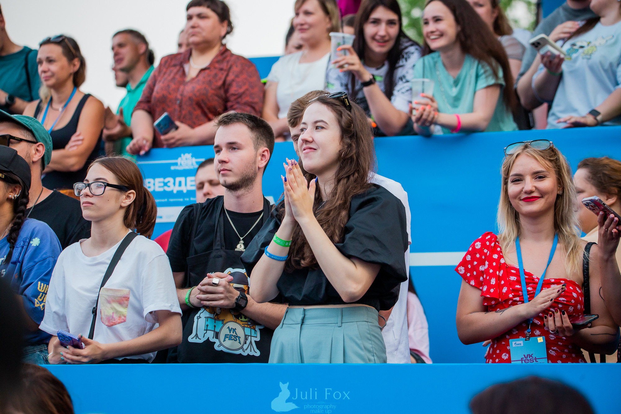 Репортажная фотосъемка во Владивостоке. Портретный, свадебный, репортажный фотограф во Владивостоке Юлиана Джули Фокс