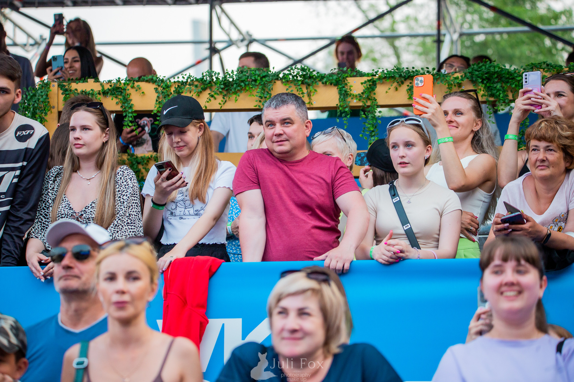 Репортажная фотосъемка во Владивостоке. Портретный, свадебный, репортажный фотограф во Владивостоке Юлиана Джули Фокс