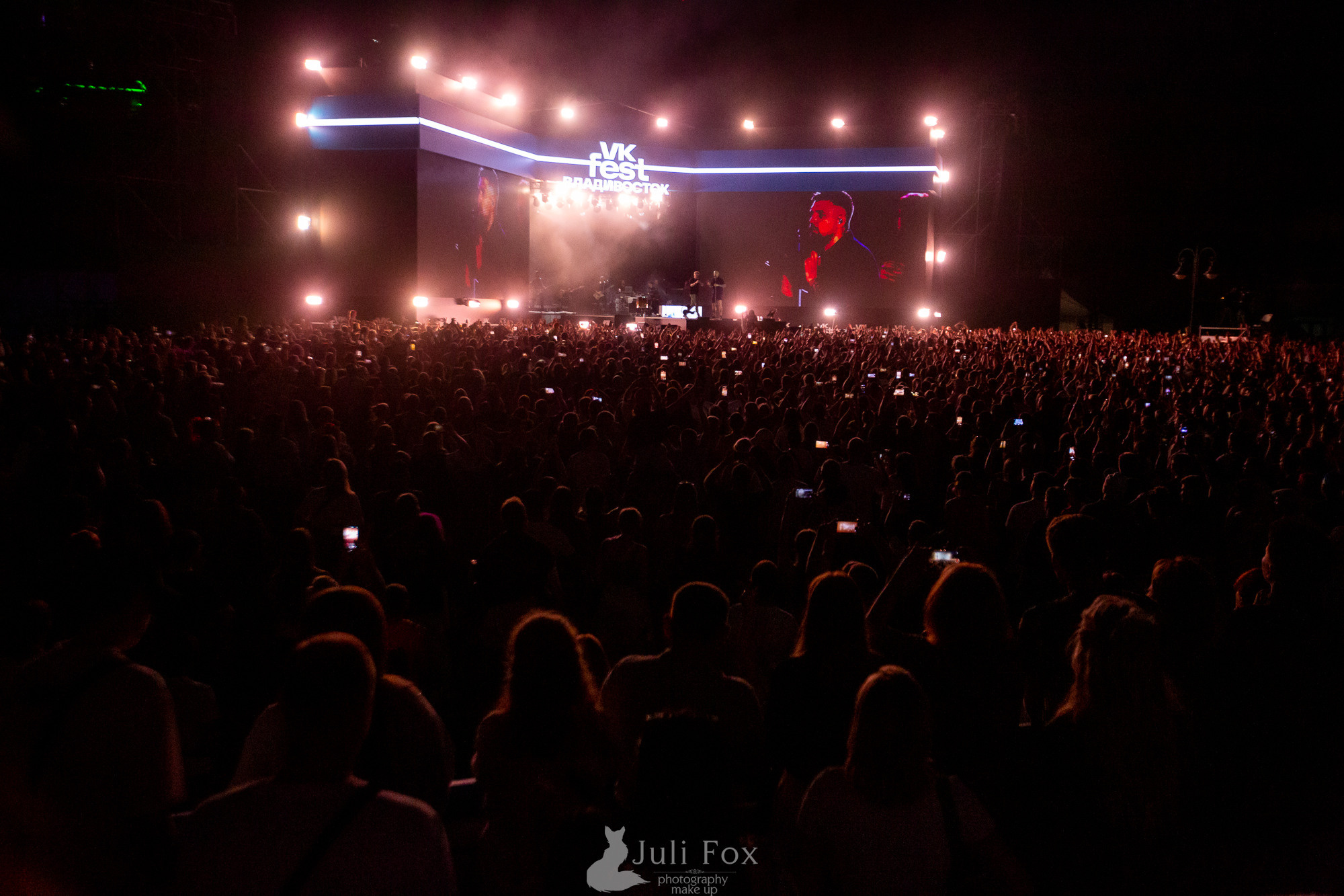 Репортажная фотосъемка во Владивостоке. Портретный, свадебный, репортажный фотограф во Владивостоке Юлиана Джули Фокс