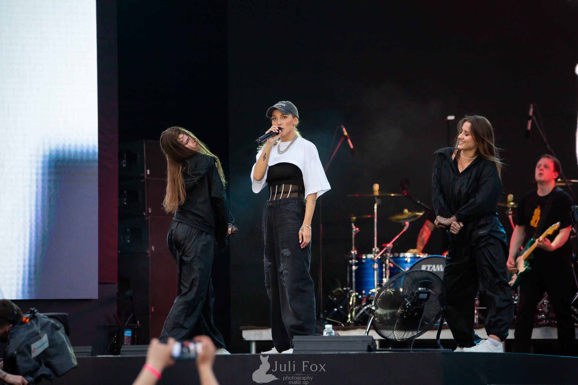 Репортажная фотосъемка во Владивостоке. Портретный, свадебный, репортажный фотограф во Владивостоке Юлиана Джули Фокс