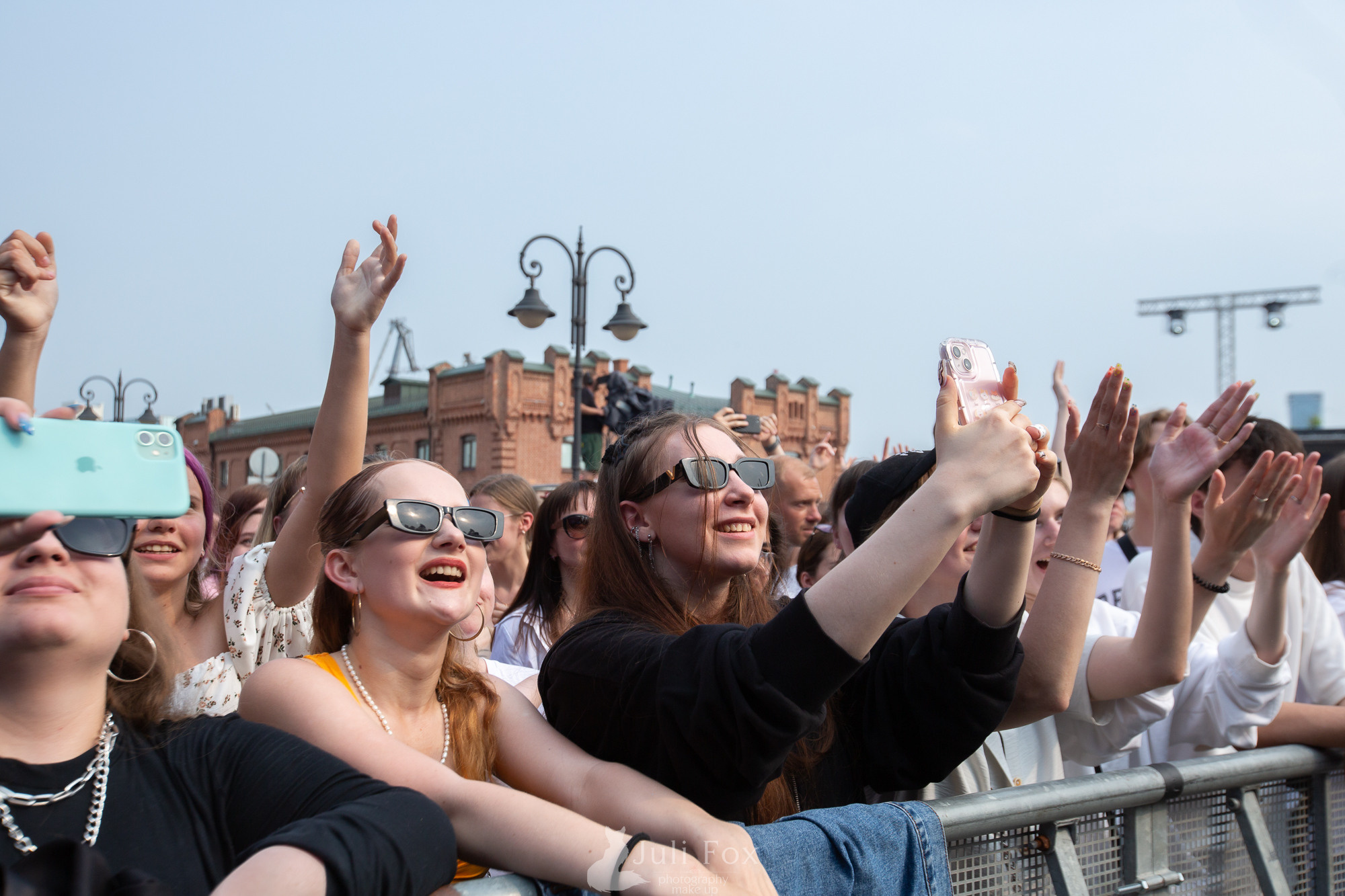 Репортажная фотосъемка во Владивостоке. Портретный, свадебный, репортажный фотограф во Владивостоке Юлиана Джули Фокс
