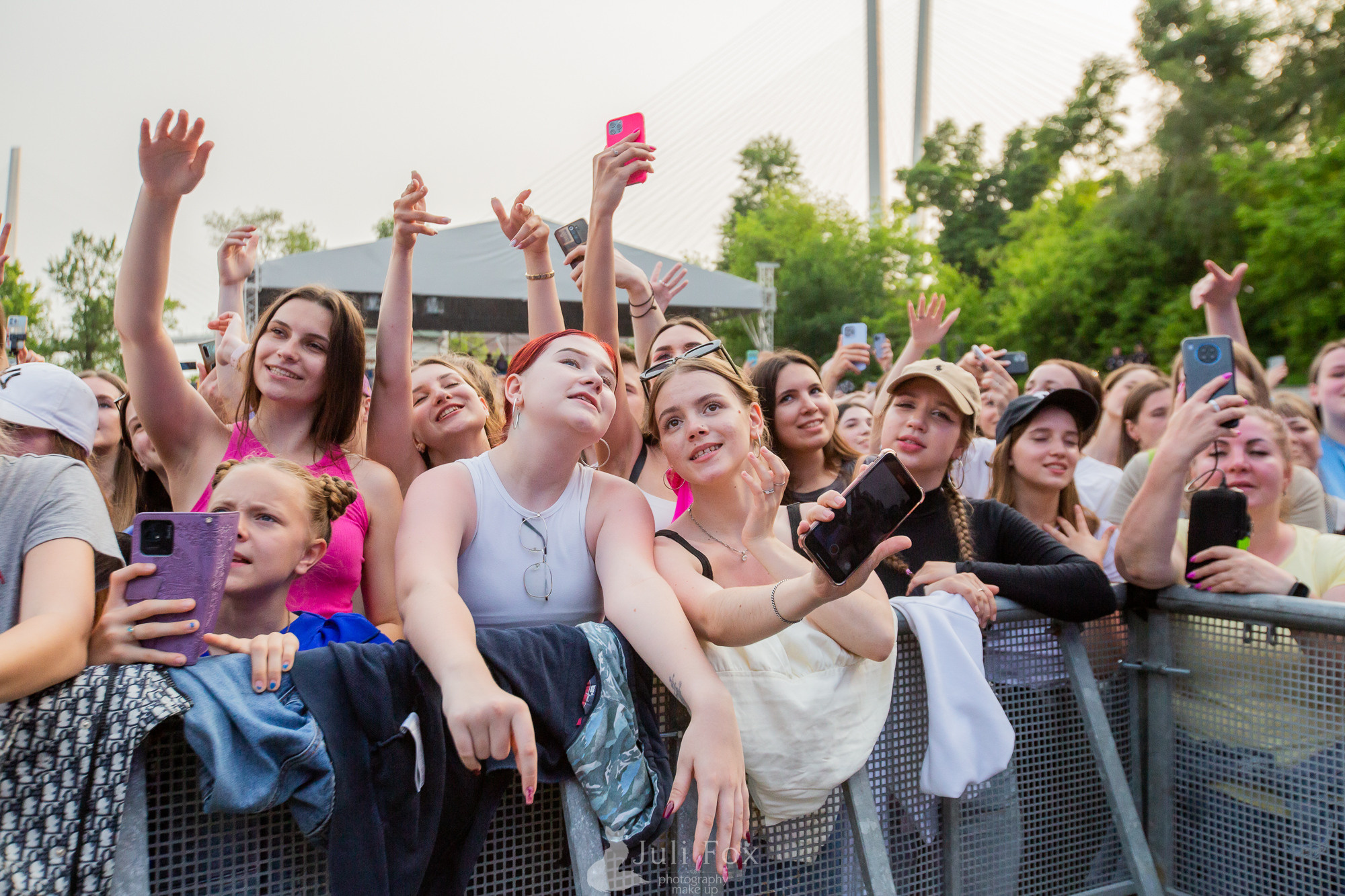 Репортажная фотосъемка во Владивостоке. Портретный, свадебный, репортажный фотограф во Владивостоке Юлиана Джули Фокс