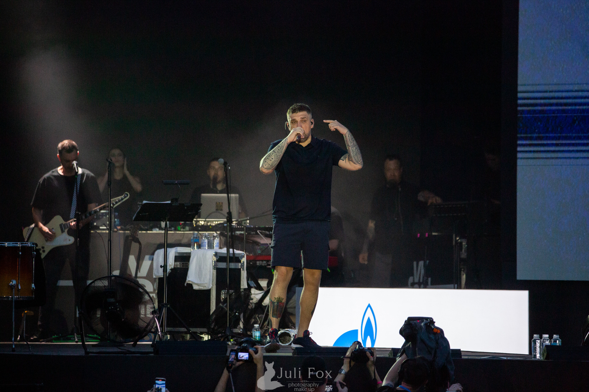 Репортажная фотосъемка во Владивостоке. Портретный, свадебный, репортажный фотограф во Владивостоке Юлиана Джули Фокс