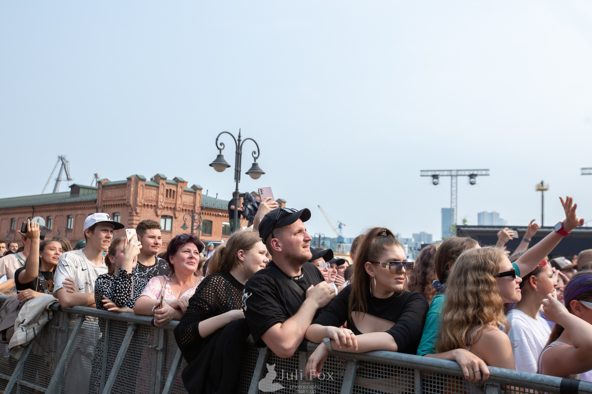 Репортажная фотосъемка во Владивостоке. Портретный, свадебный, репортажный фотограф во Владивостоке Юлиана Джули Фокс