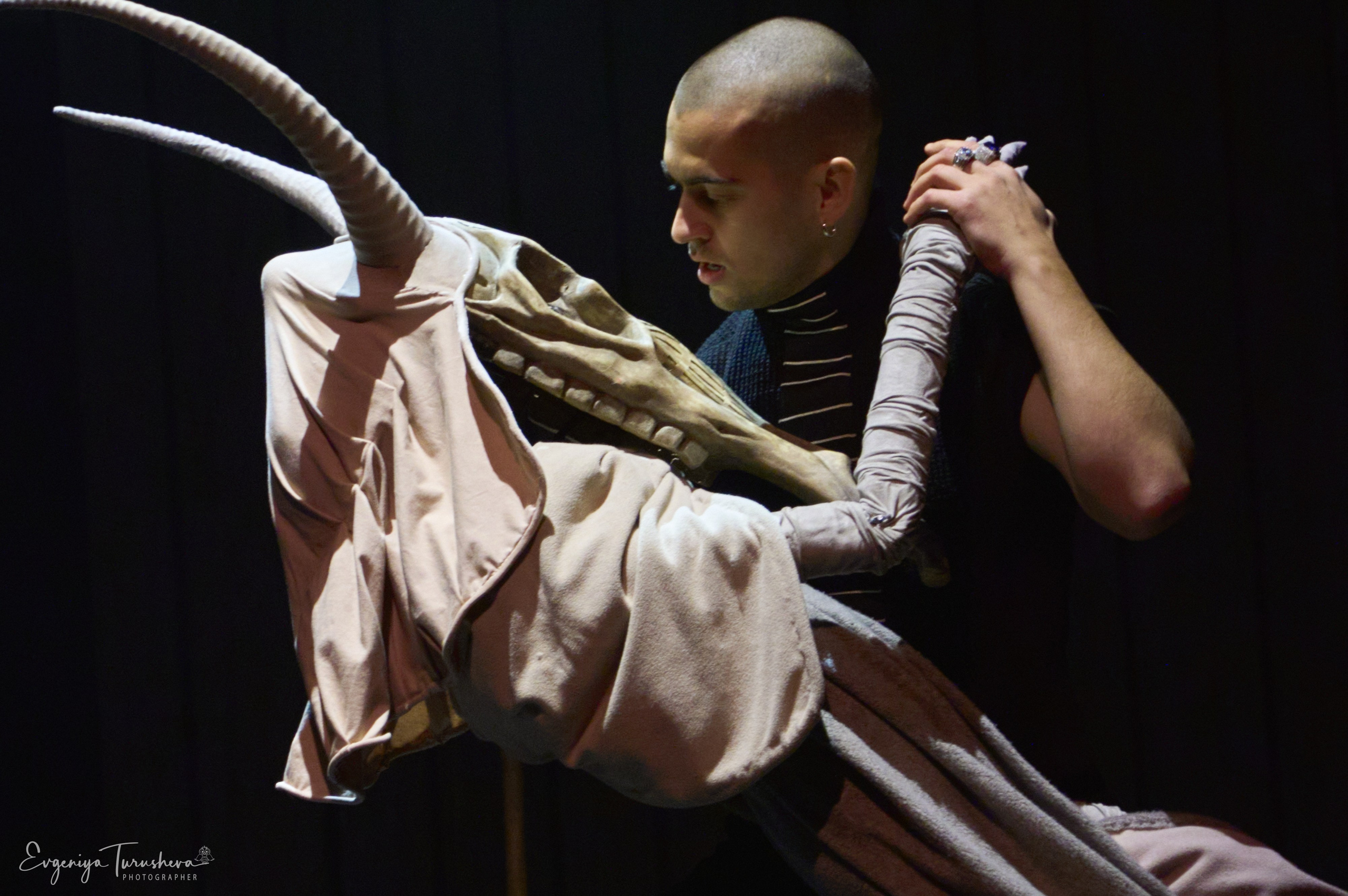 Картины из жизни доктора Фауста | 10.11.2025 | Театр кукол имени С. В. Образцова. Фотограф Евгения Турушева