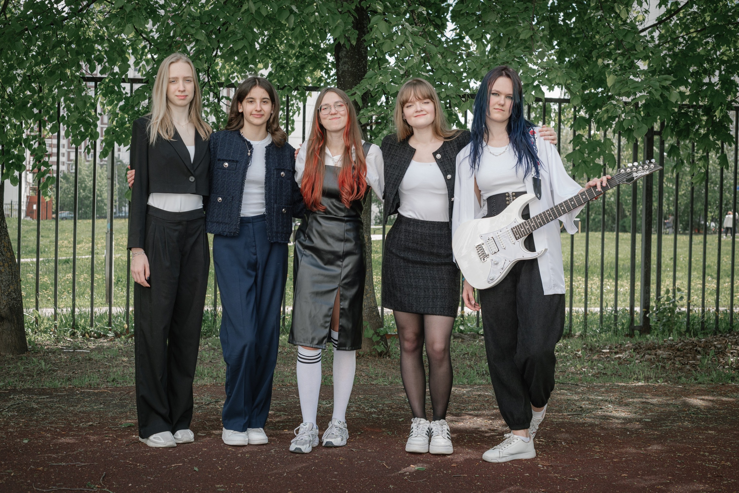 Выпускной альбом 9А класса — фотосессия, видео, репортаж и пожелания в Москве. MILATE — выпускные альбомы, фотосессии и видео в Москве