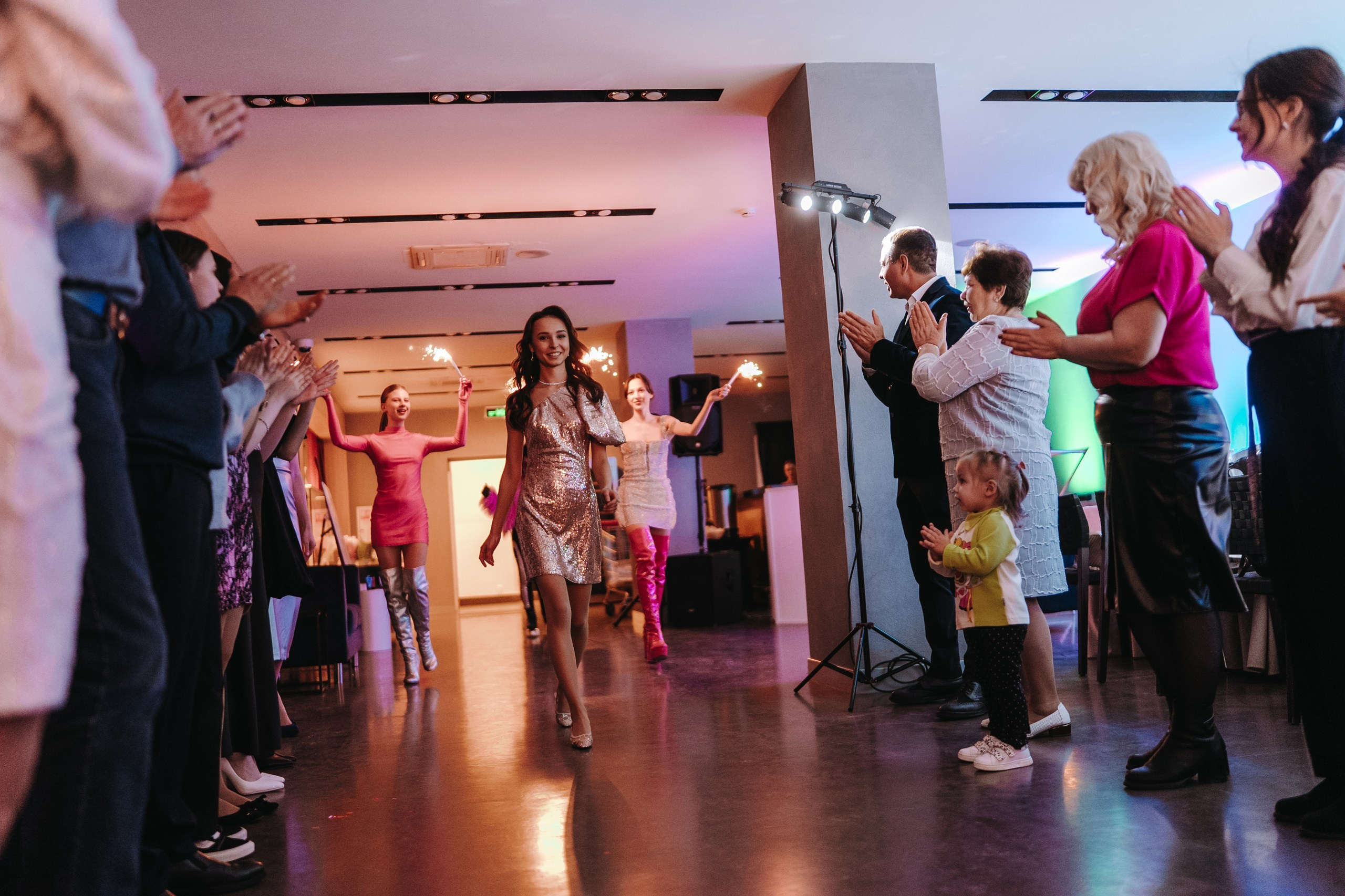 ФОТОГРАФ НА МЕРОПРИЯТИЕ, ФОТОСЕССИЯ НА ДЕНЬ РОЖДЕНИЯ, БАНКЕТ, АЗИМУТ ОТЕЛЬ