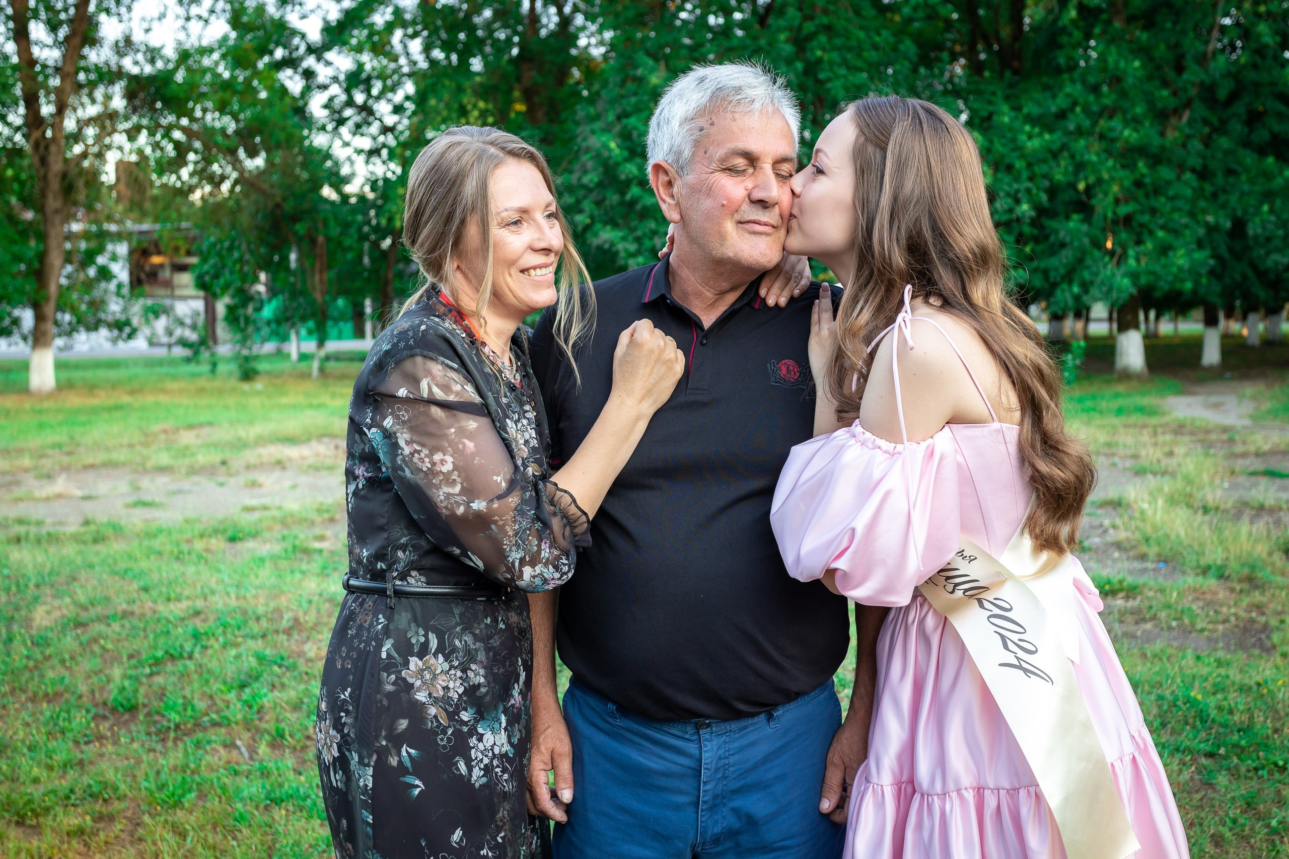 Вручение аттестата 2024 г. Выпускные альбомы Майкоп, Краснодар Елена Золотарева