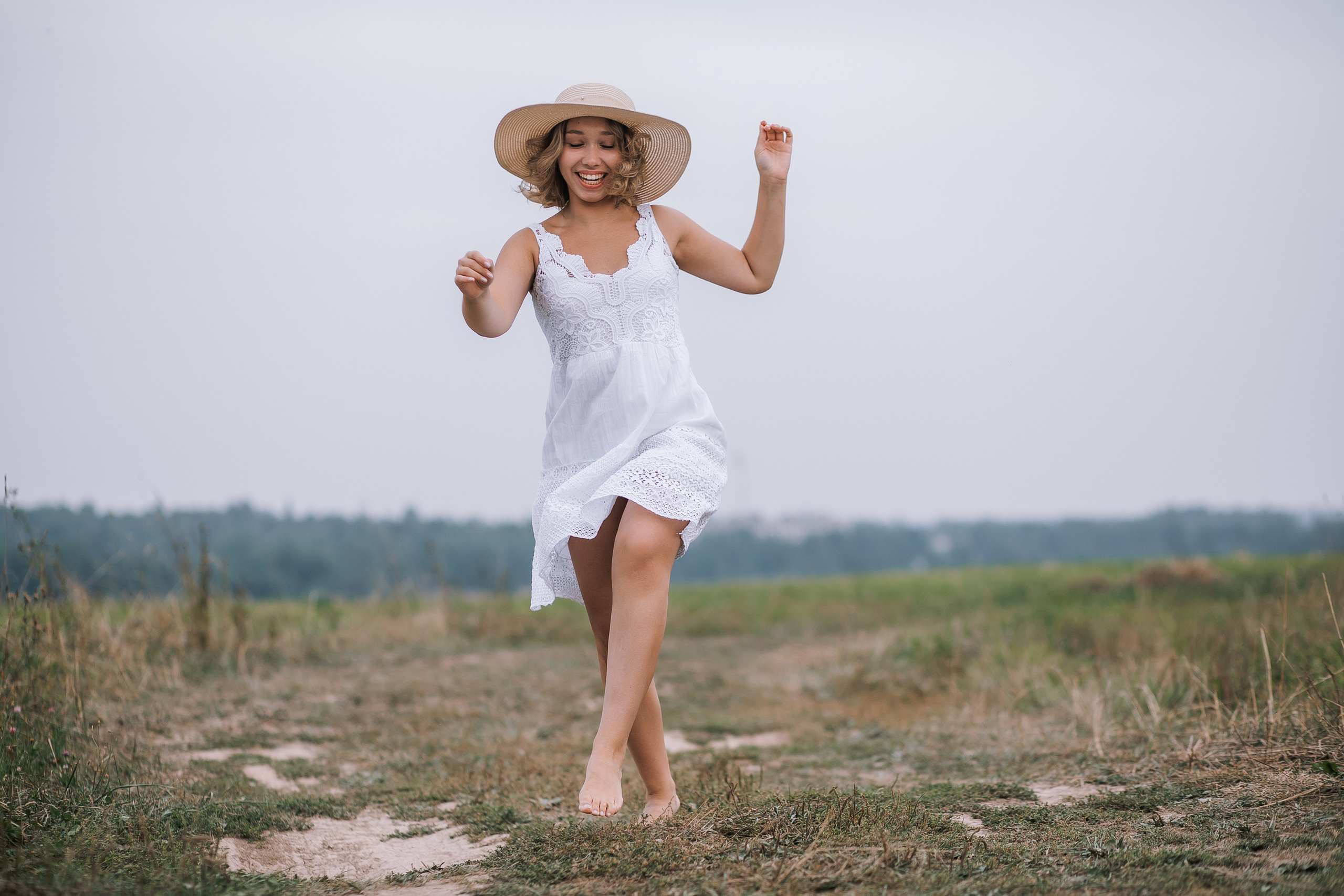 Фотосессия в поле. Фотограф и режиссер Московко Екатерина