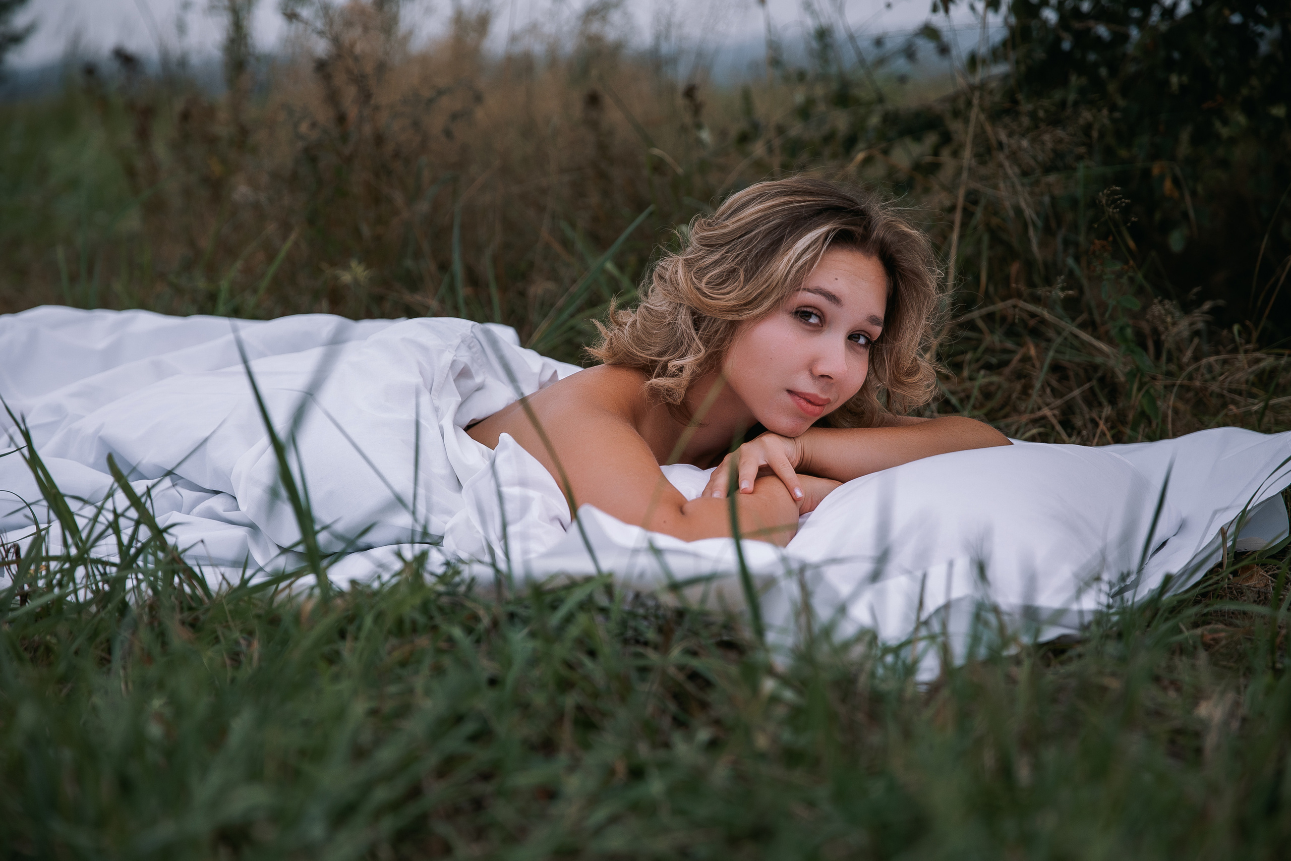 Фотосессия в поле. Фотограф и режиссер Московко Екатерина