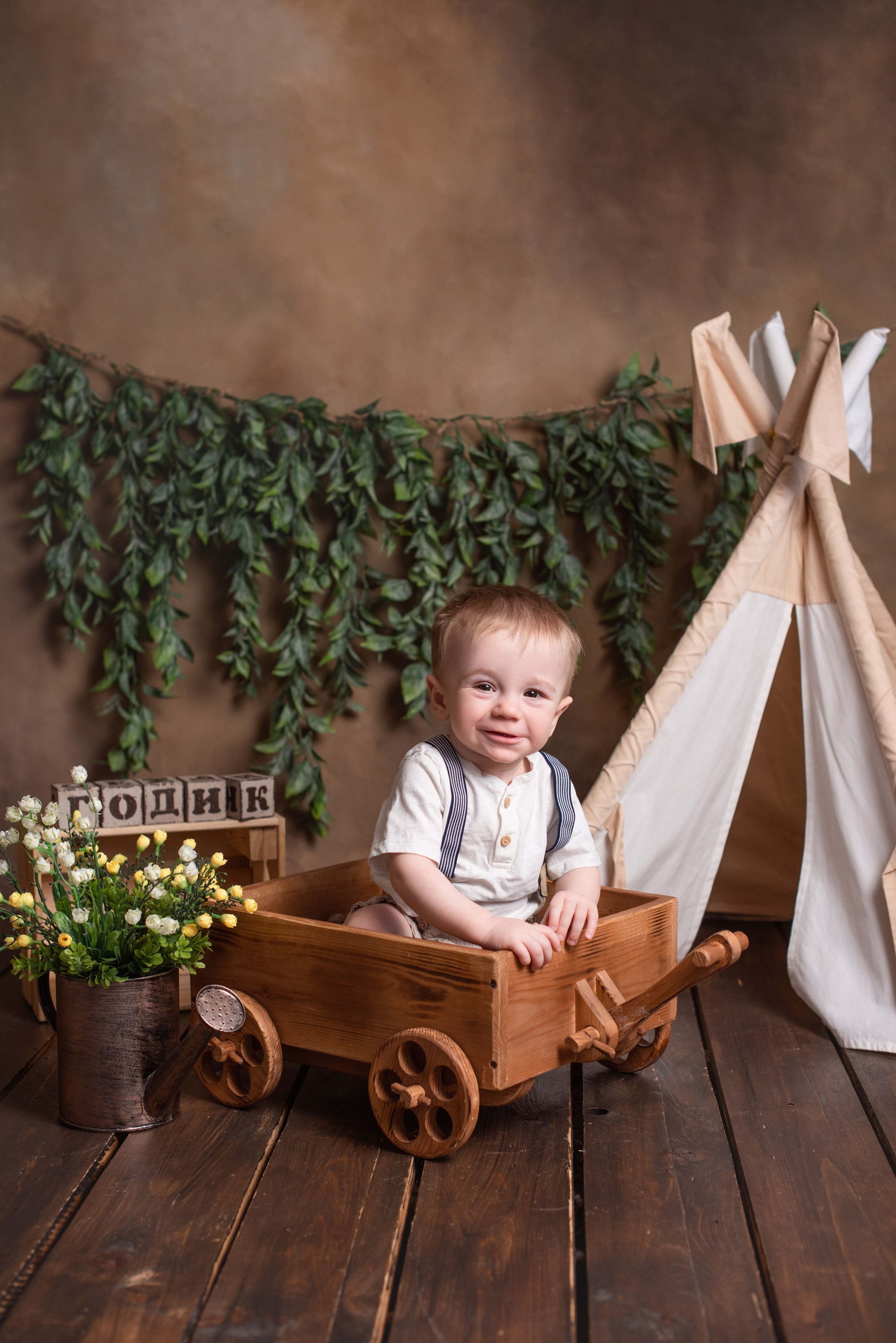 Доп. фотозоны на годики с шарами. Фотограф Новорожденных во Владивостоке Ольга Галаницкая