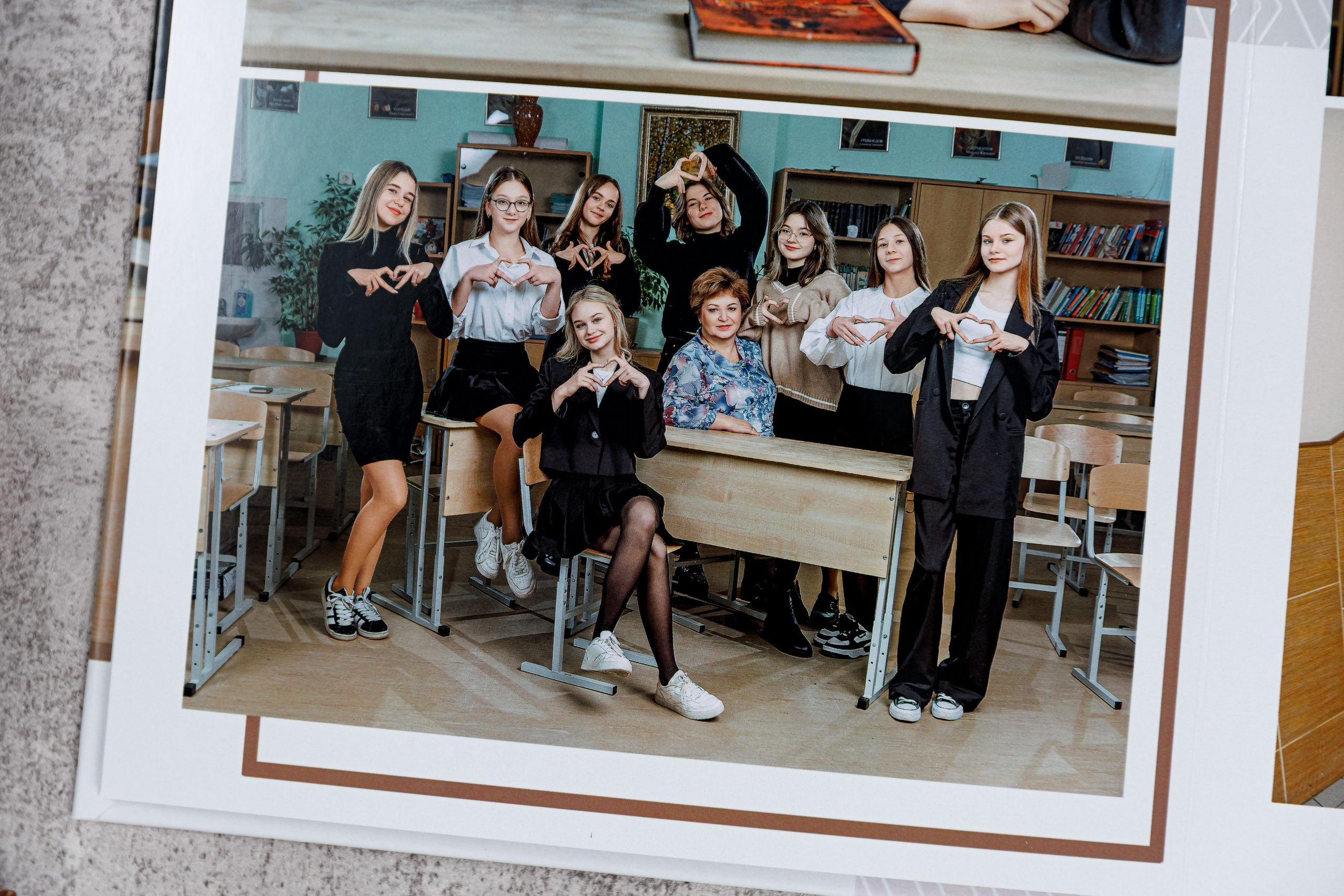 Выпускные альбомы общая информация. Семейный и детский фотограф Комина Елена, Власиха, Одинцово