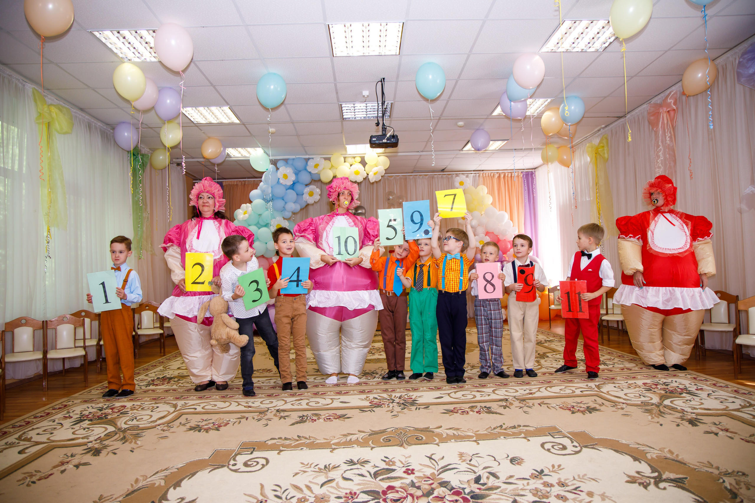 ВЫПУСКНОЙ ДЕТСКИЙ САД группа НАСЛЕДНИКИ. Профессиональная фото и видеосъемка. Москва