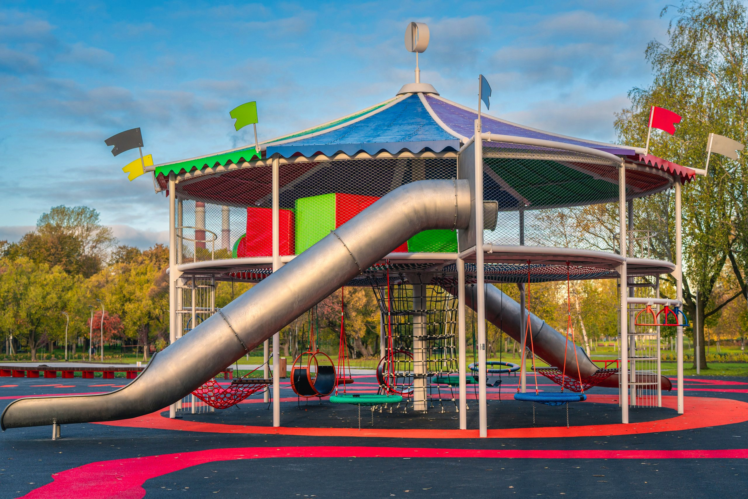 Детская площадка в Парке Авиаторов. Святослав Буньков | фотограф